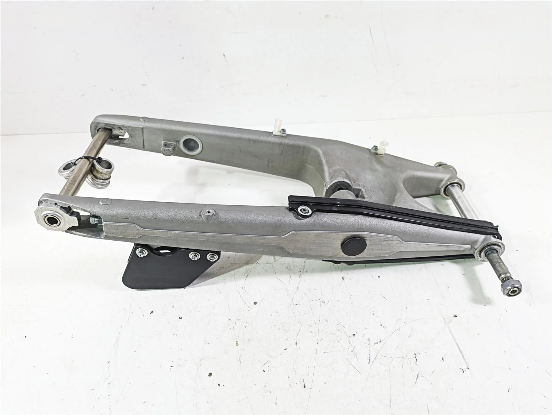 2007 2008 Husaberg FE550 Rear Swingarm 80004030144 - Image 3