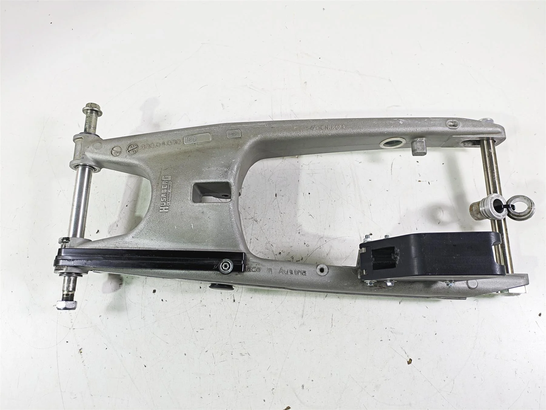 2007 2008 Husaberg FE550 Rear Swingarm 80004030144 - Image 7
