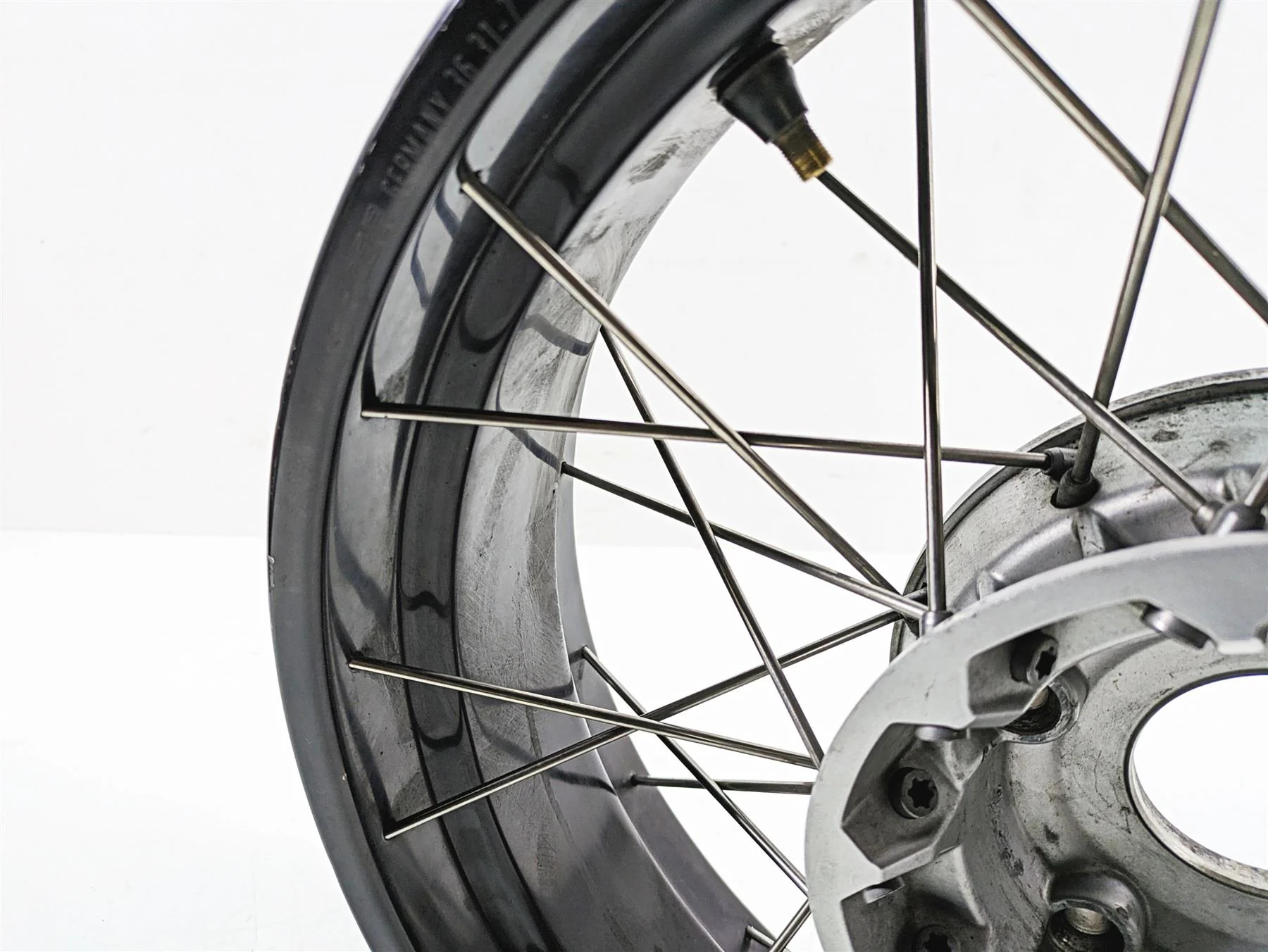 2007 BMW R1200GS K255 Adv 17x4 Rear Wheel Spoke Rim 36317710861 36317696222 - Image 12