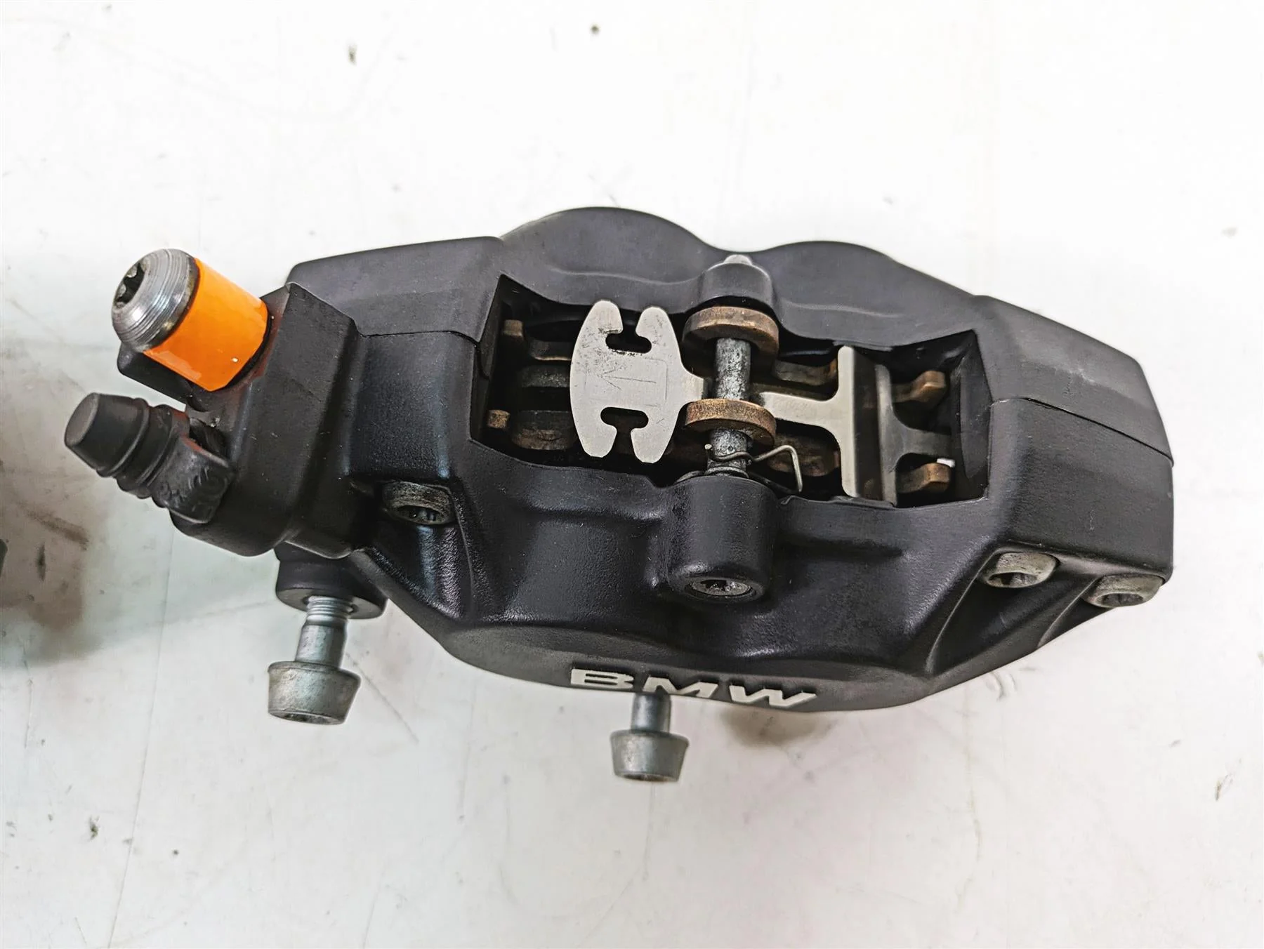 2007 BMW R1200GS K255 Adv Brembo Front Brake Caliper Set 34117711438 34117711439 - Image 8