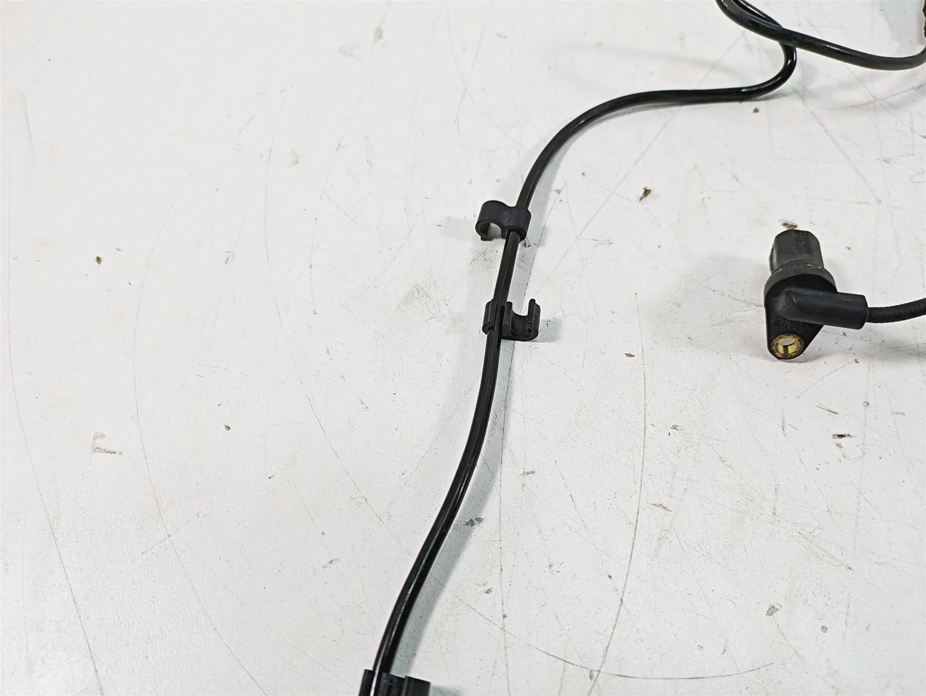 2007 BMW R1200GS K255 Adv Front Wheel Speed Sensor 34527677824 - Image 5
