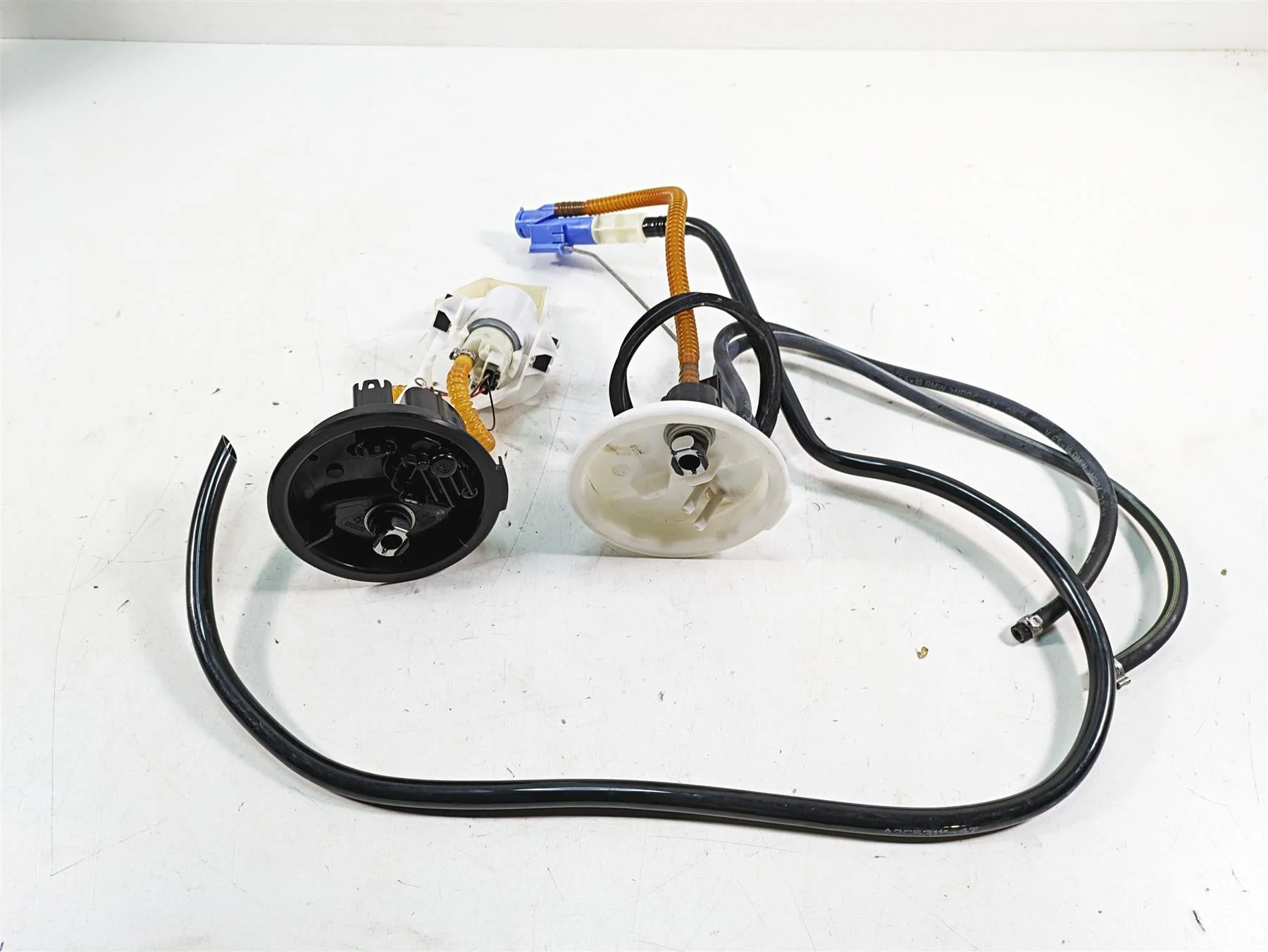 2007 BMW R1200GS K255 Adv Fuel Gas Petrol Pump - Tested 16147708047 - Image 2
