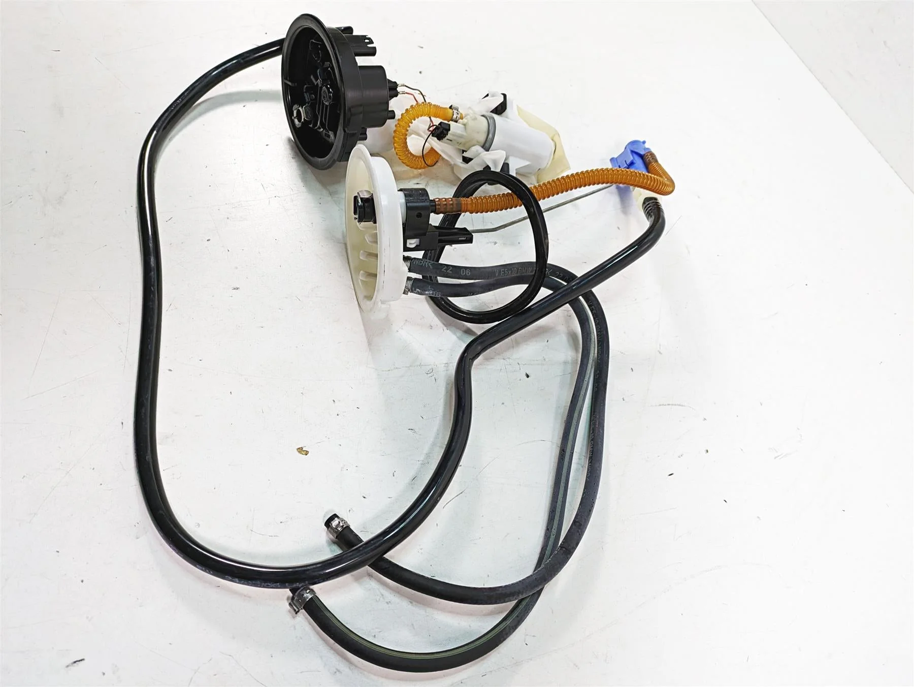 2007 BMW R1200GS K255 Adv Fuel Gas Petrol Pump - Tested 16147708047 - Image 4