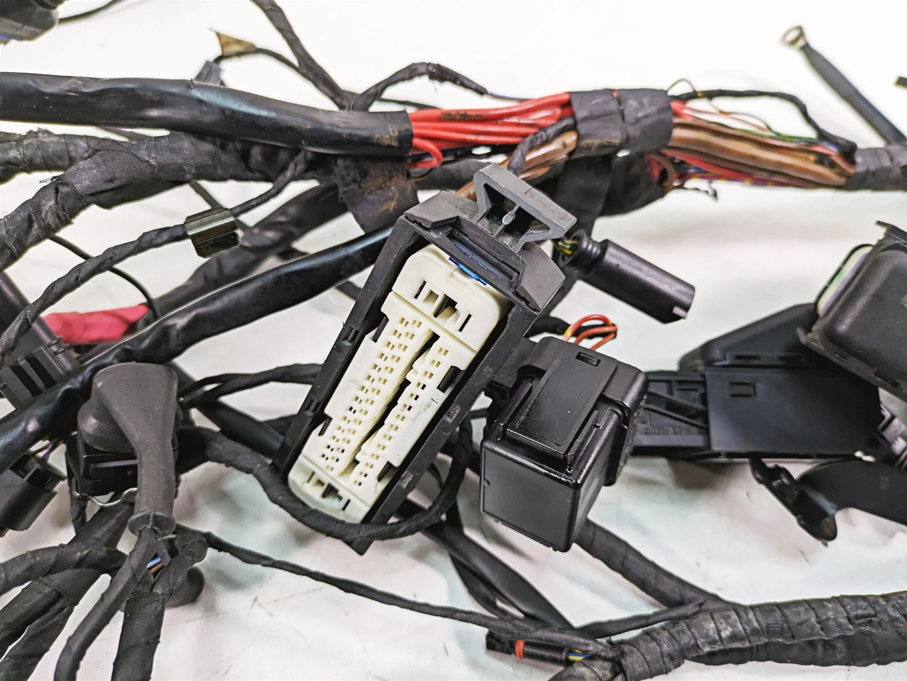 2007 BMW R1200GS K255 Adv K25 Main & Engine Wiring Harness - No Cuts 61117704196 - Image 4