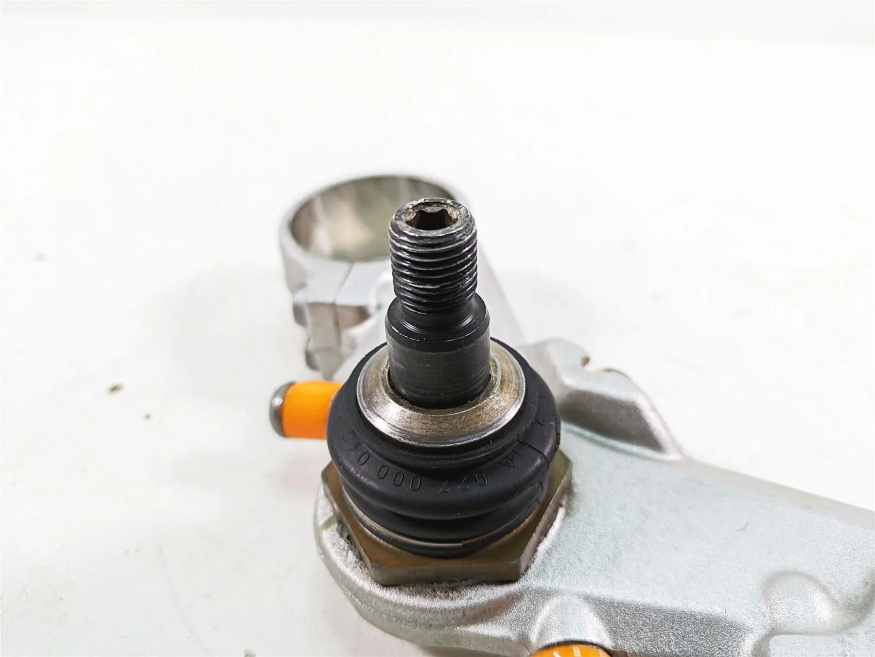 2007 BMW R1200GS K255 Adv Lower Triple Tree Steering Clamp 31427664956 7664962 - Image 12