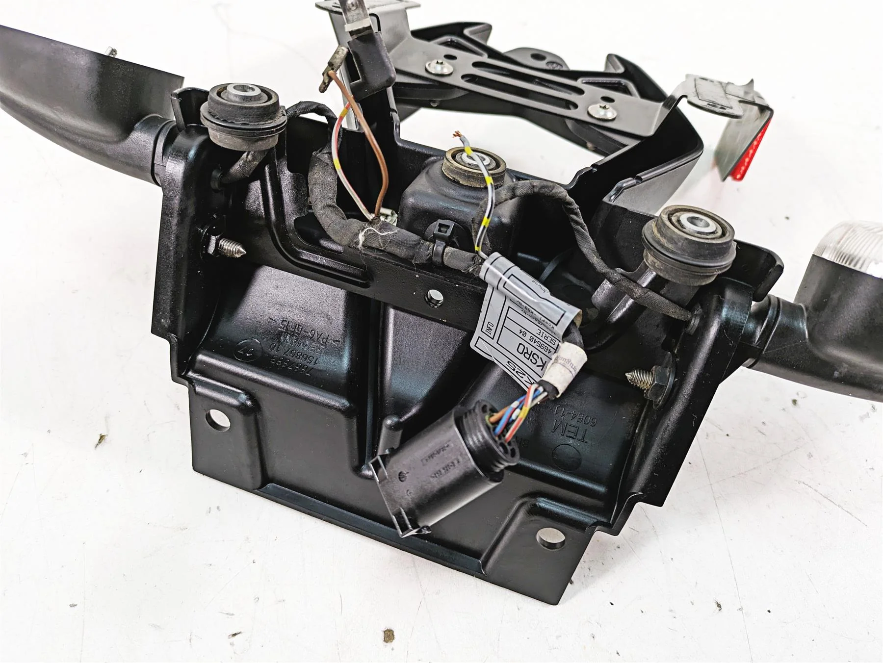 2007 BMW R1200GS K255 Adv Plate Holder Turn Signals - For Parts 46627667683 - Image 6