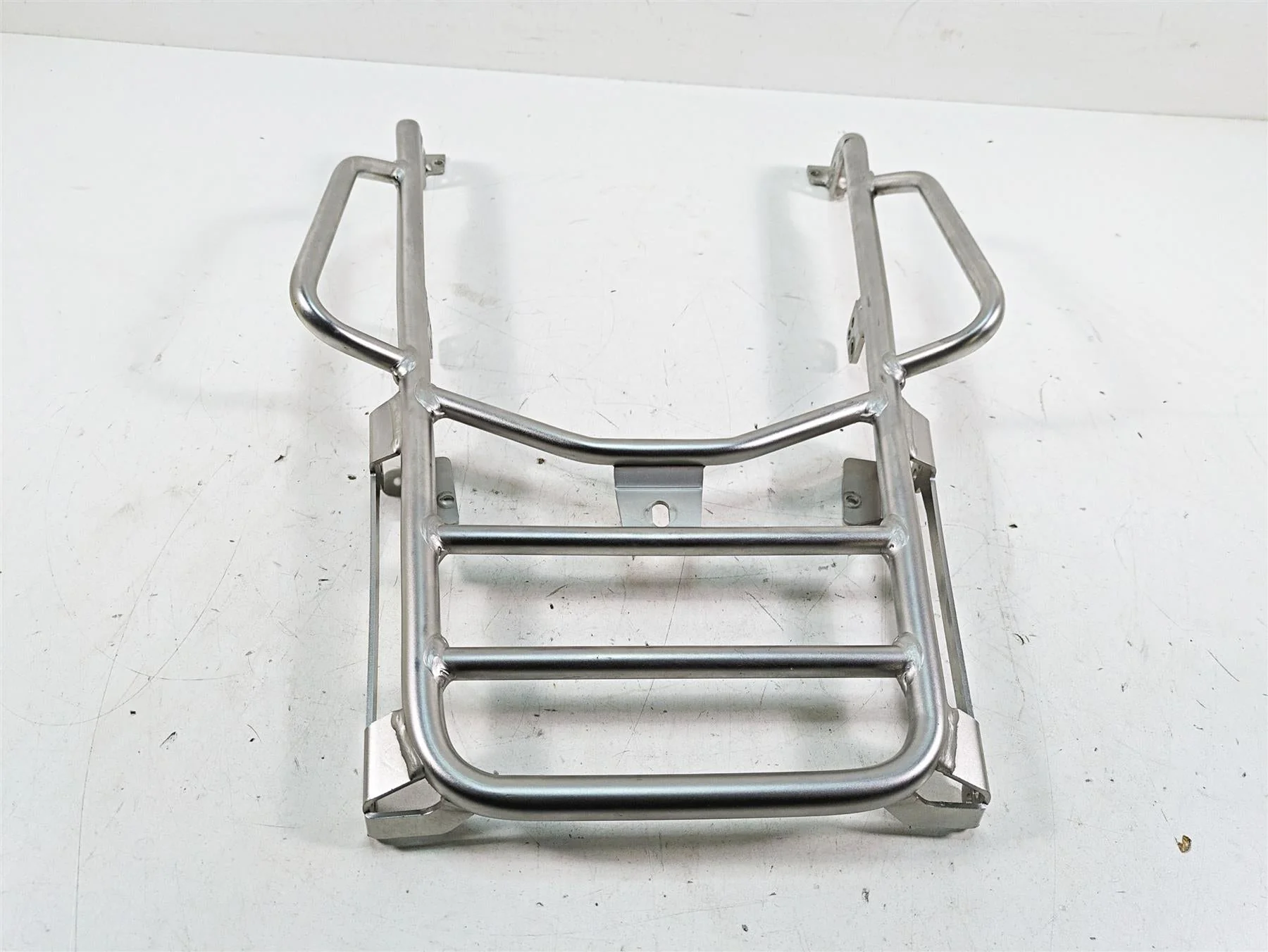 2007 BMW R1200GS K255 Adv Rear Luggage Rack Carrier Rail 46547695798 - Image 2