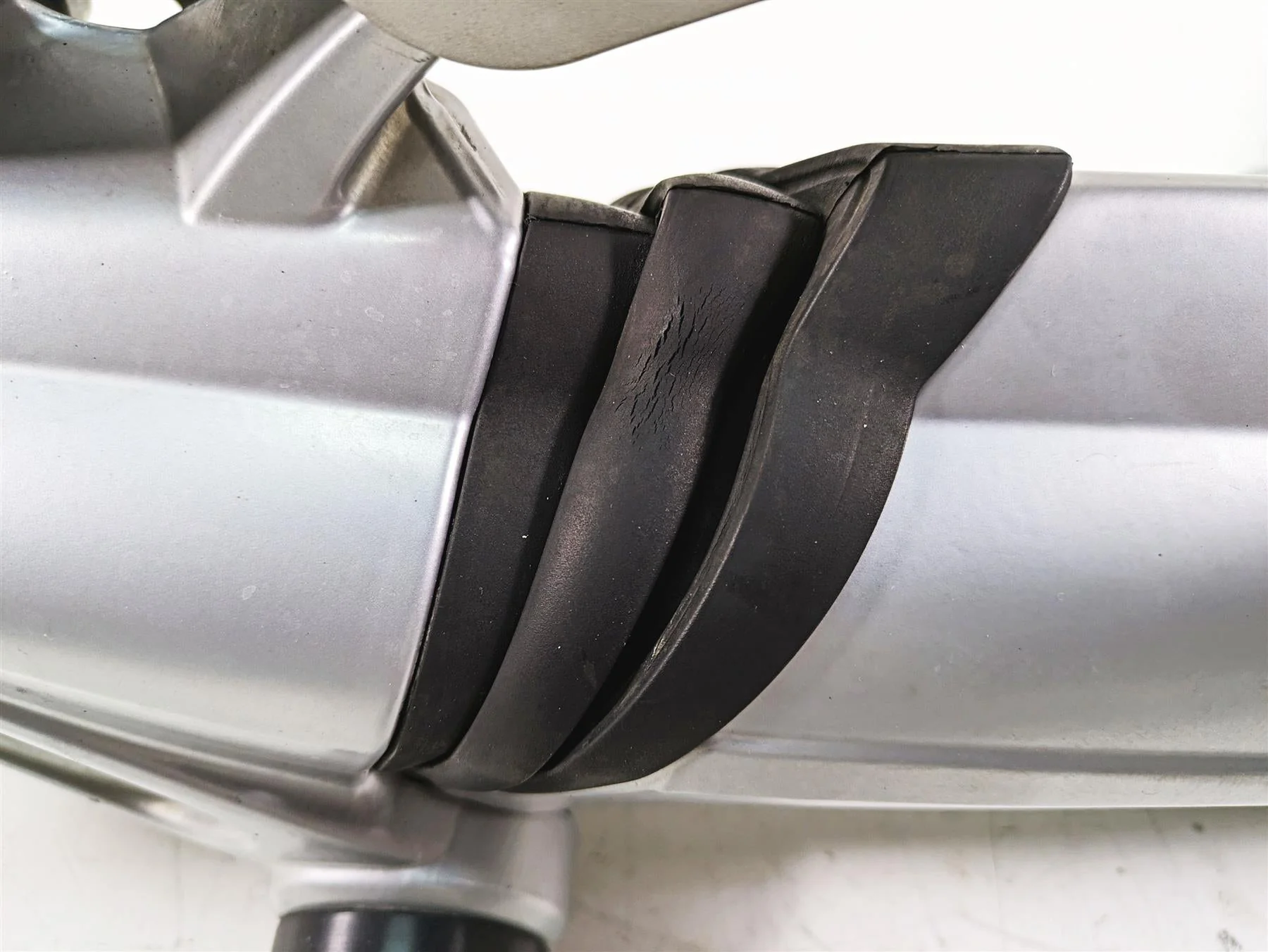 2007 BMW R1200GS K255 Adv Swingarm Differential Drive Shaft 31:11 33117726889 - Image 4