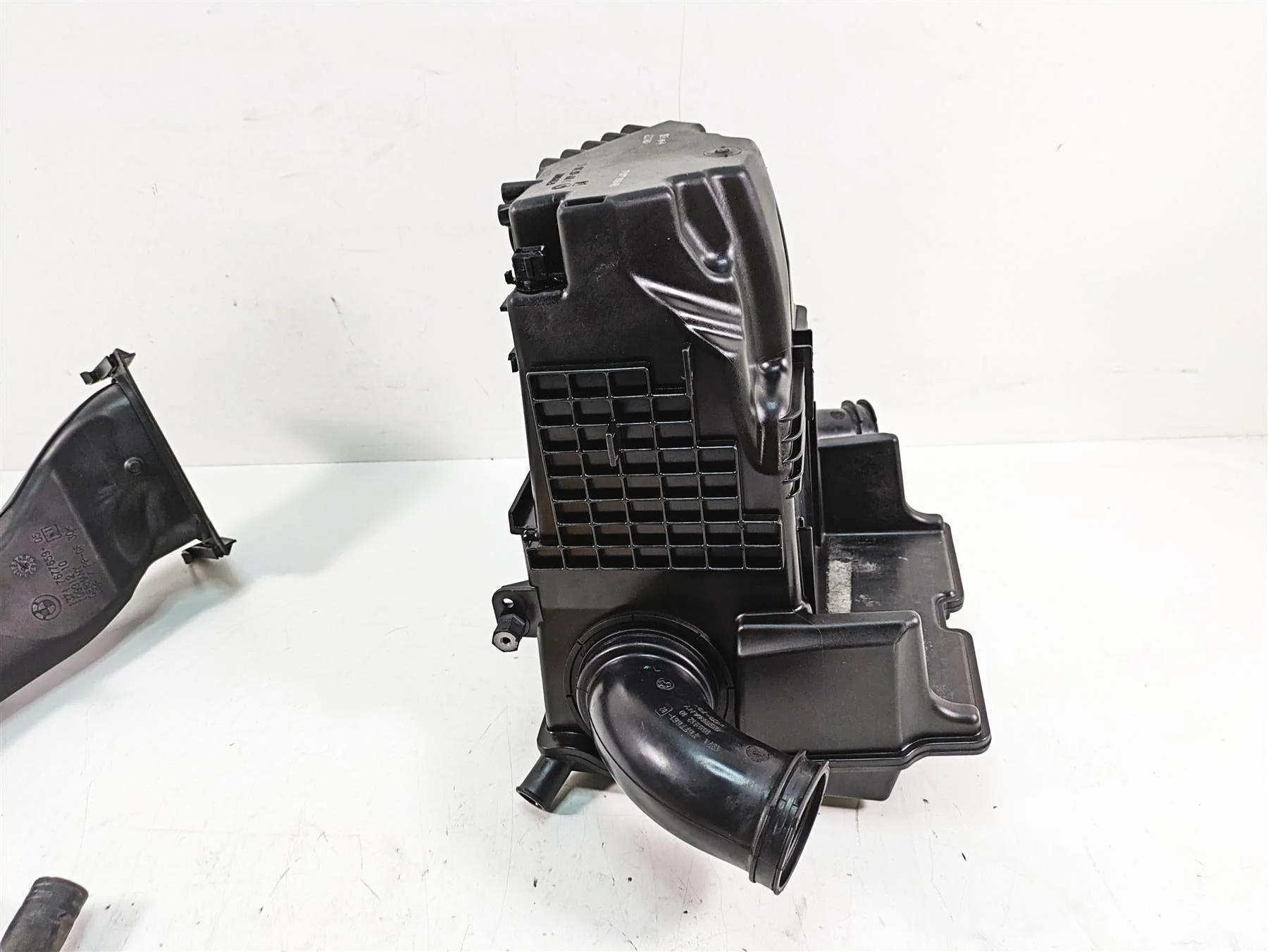 2007 BMW R1200RT K26 Air Cleaner Breather Box & Tubes Set 13717677655 - Image 4