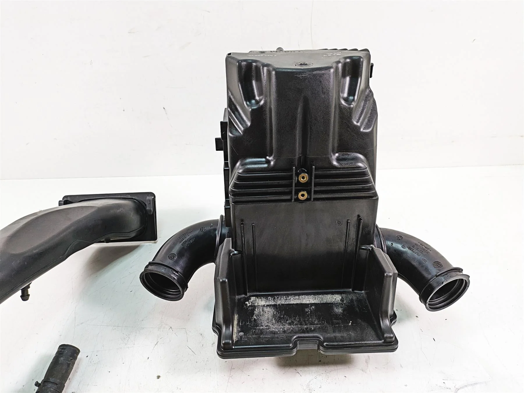 2007 BMW R1200RT K26 Air Cleaner Breather Box & Tubes Set 13717677655 - Image 6
