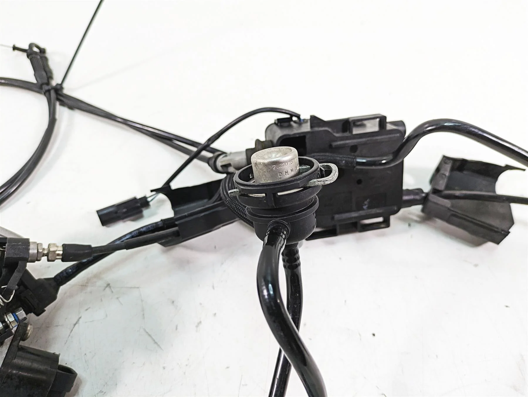 2007 BMW R1200RT K26 Bing Throttle Bodies & Cables -Read 13547685323 13547685324 - Image 7