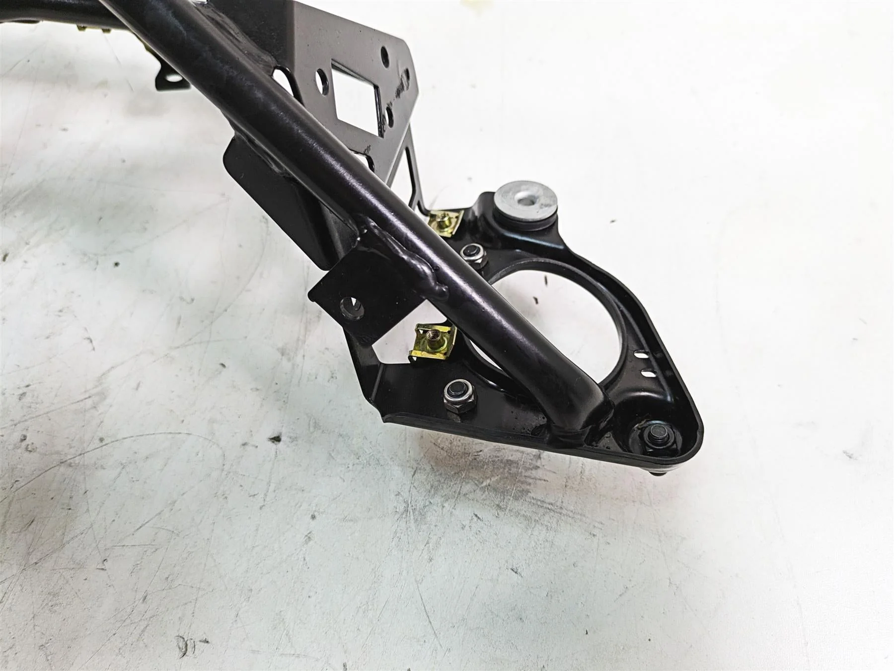 2007 BMW R1200RT K26 Front Fairing Stay Subframe Sub Frame 46637723947 - Image 6