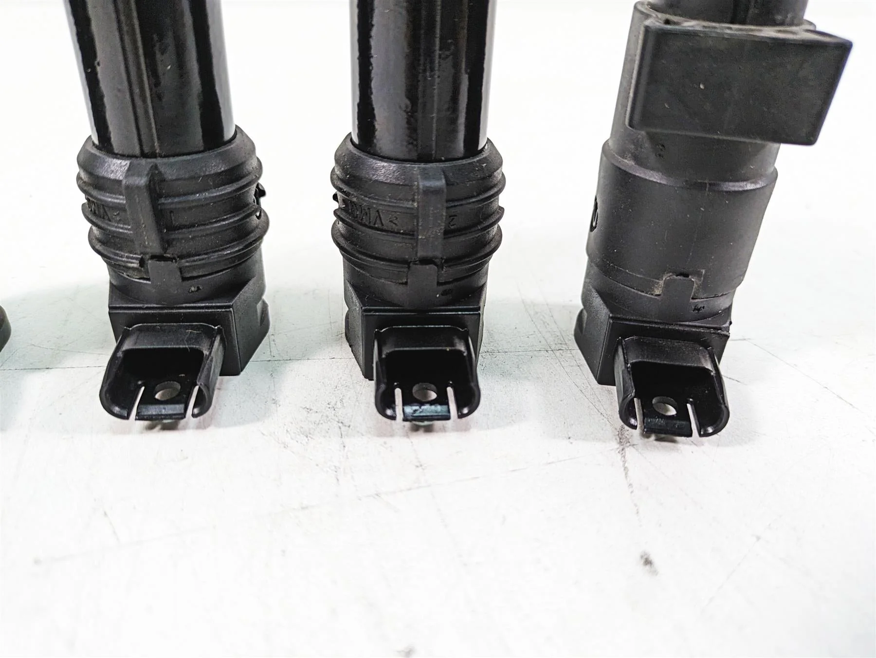 2007 BMW R1200RT K26 Ignition Coil Stick Coils Set 12137715853 - Image 10