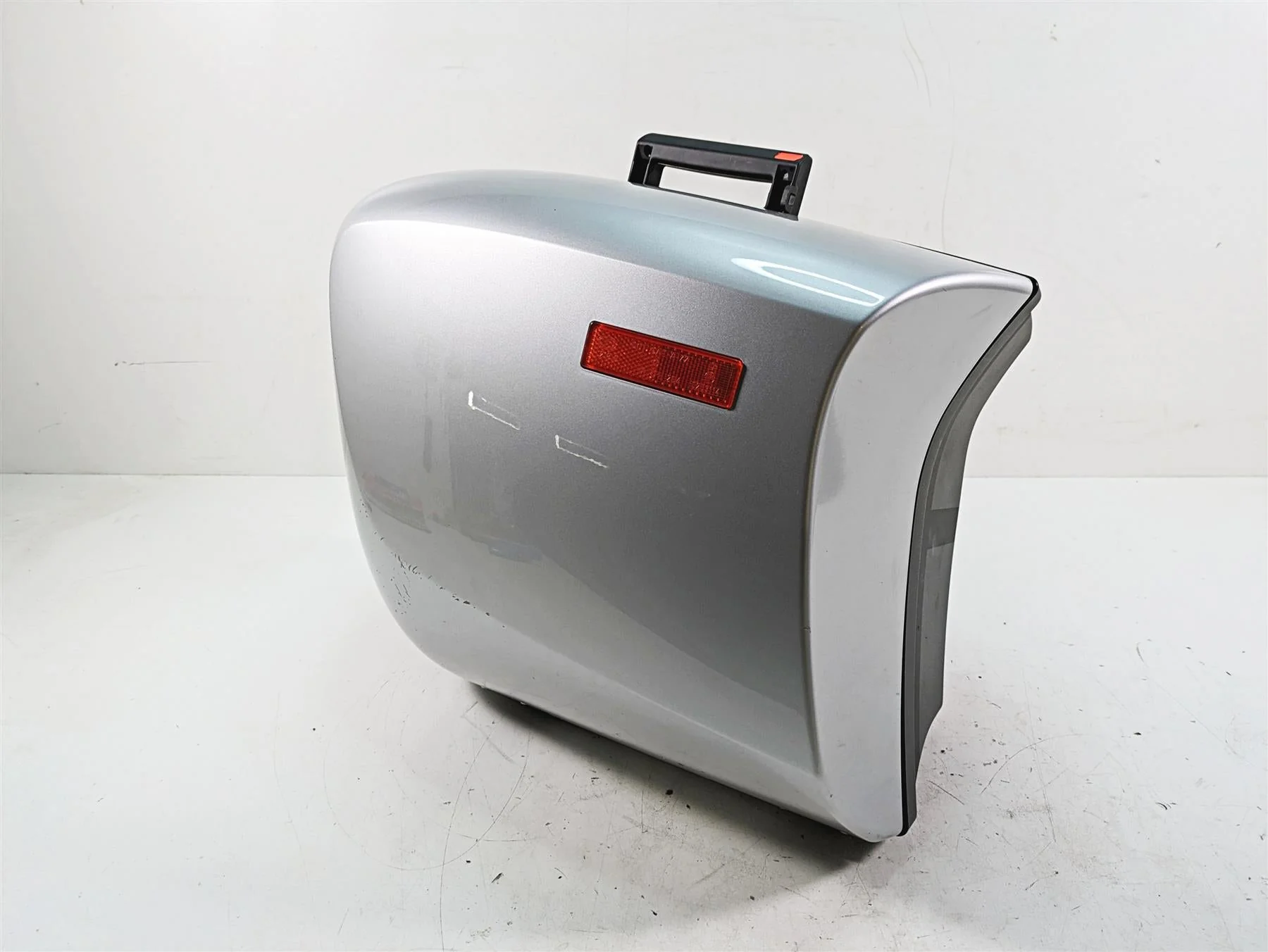 2007 BMW R1200RT K26 Left Saddlebag Saddle Bag 46547714437 - Image 6