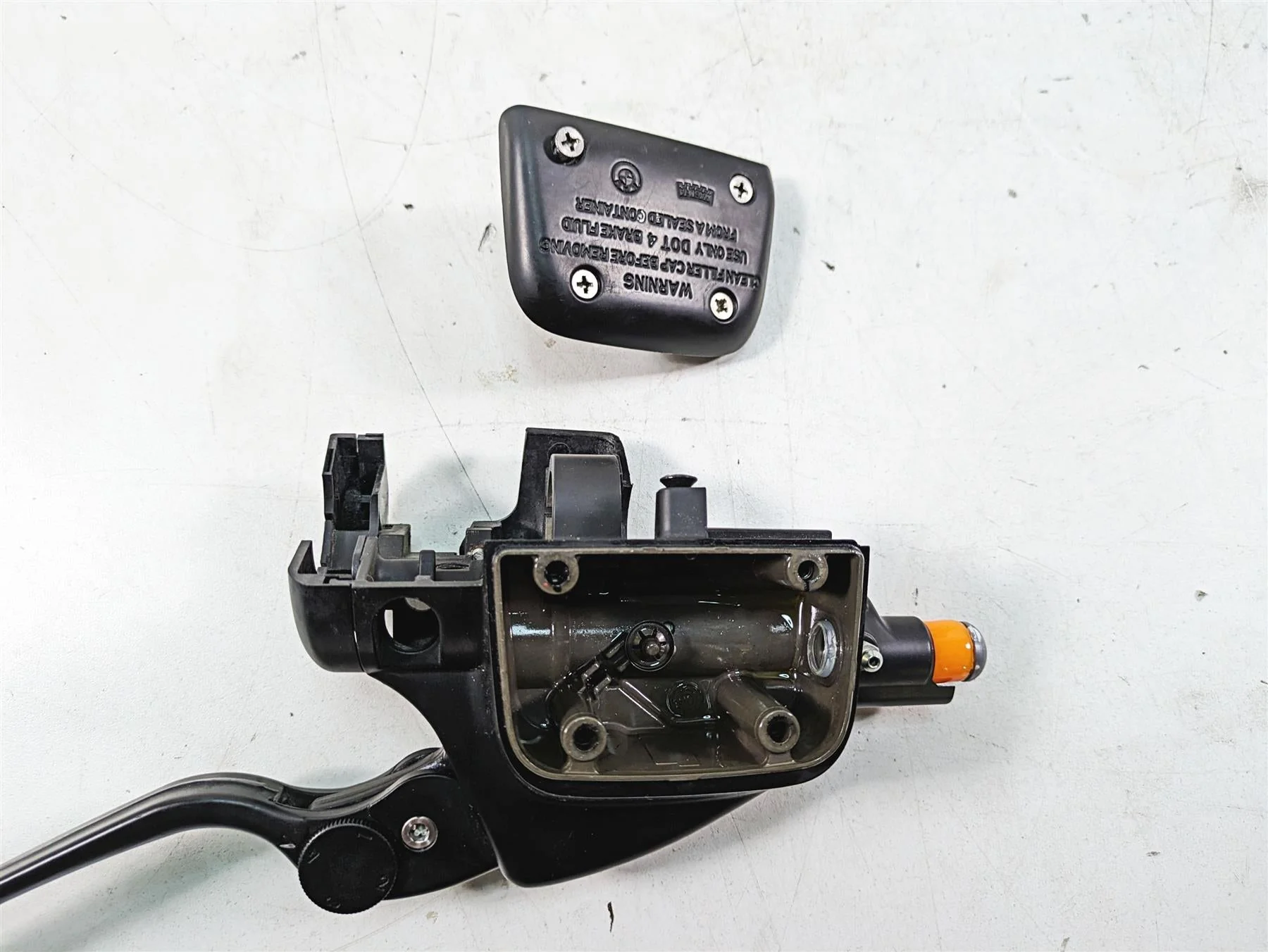 2007 BMW R1200RT K26 Magura Front Brake Master Cylinder D=16mm 32727708444 - Image 12