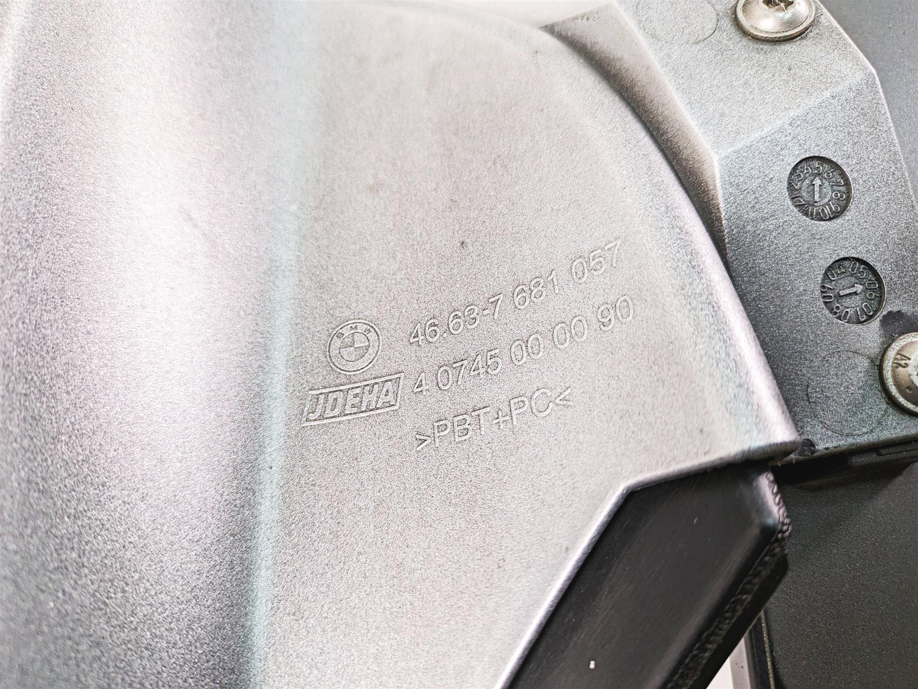 2007 BMW R1200RT K26 Main Left Tank Fairing Cover 46637681055 46637681049 - Image 9