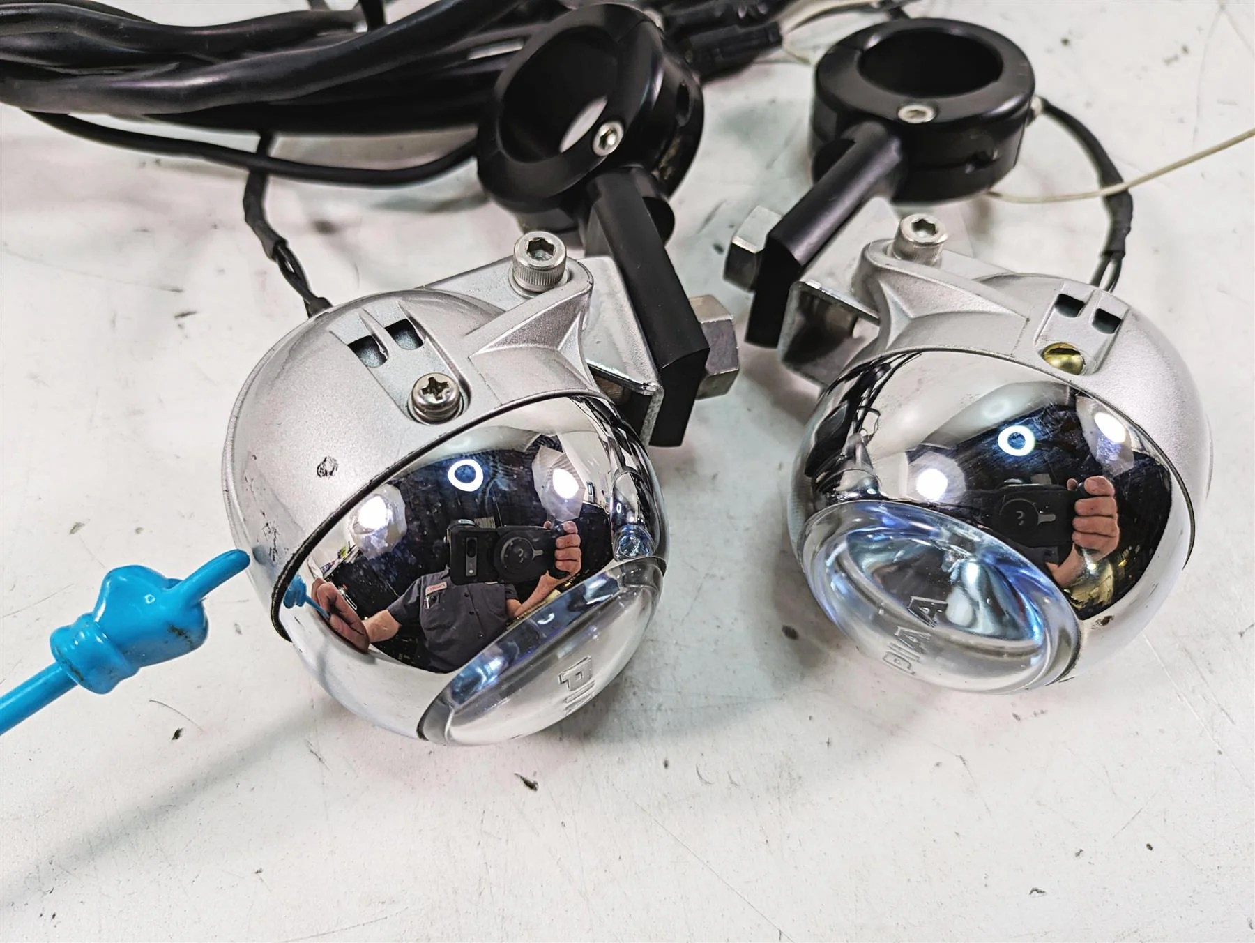 2007 BMW R1200RT K26 PIAA 1100X Halogen Driving Light Multi-Fit Kit 74224 - Image 3