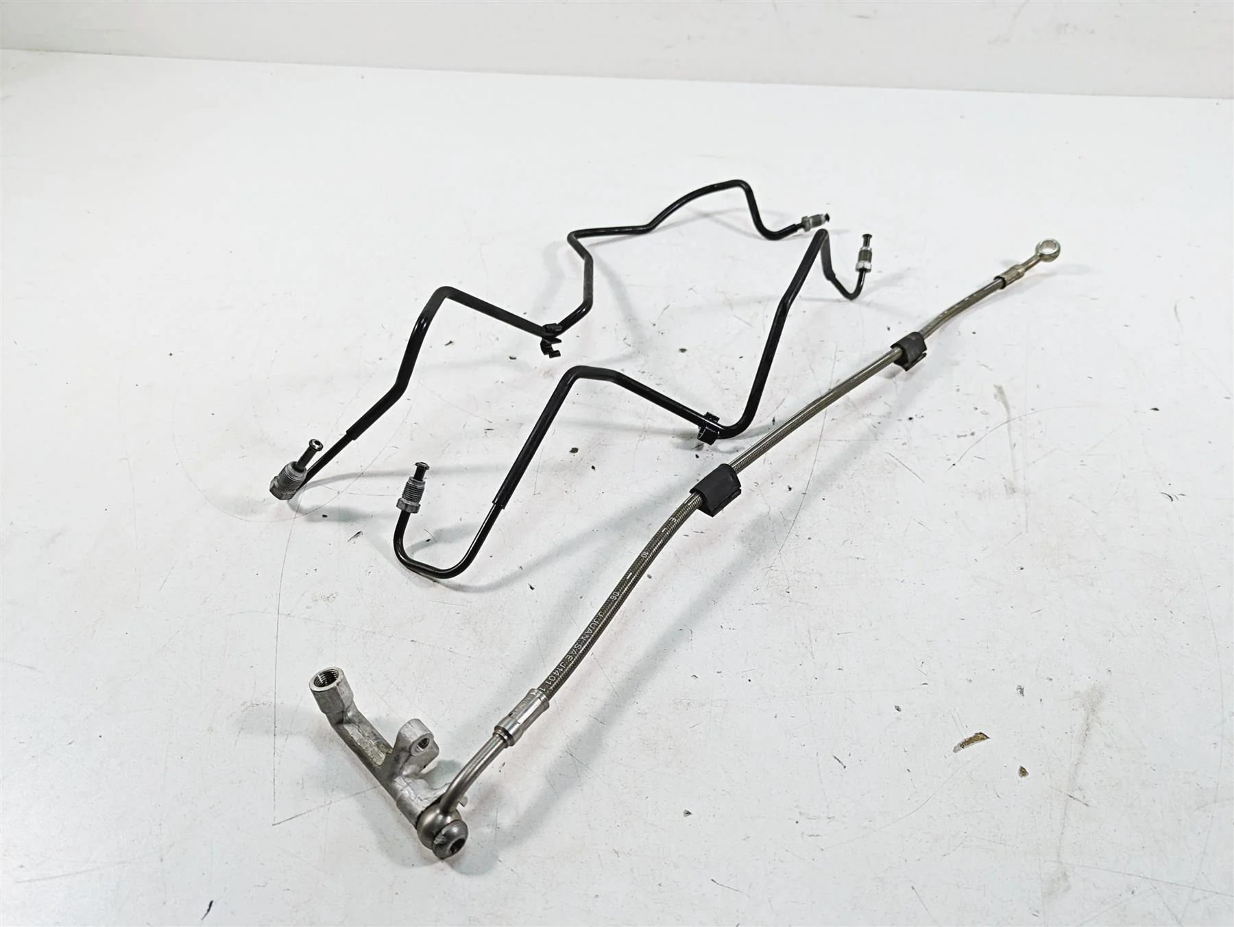 2007 BMW R1200RT K26 Rear Abs Brake Line Hose Set 34327673646
