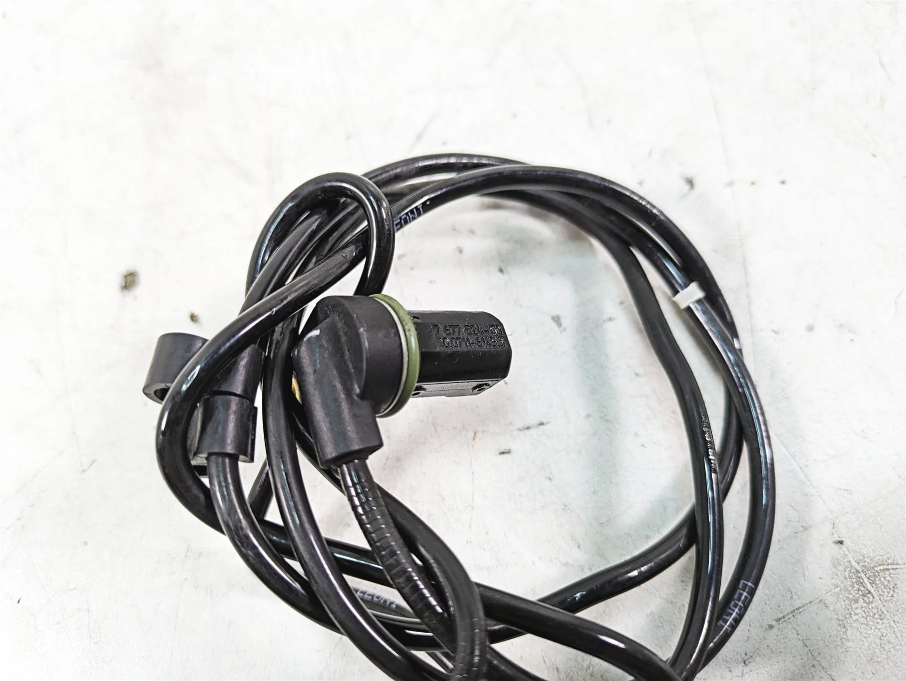 2007 BMW R1200RT K26 Rear Abs Sensor Wheel Speed 34527677824 - Image 8