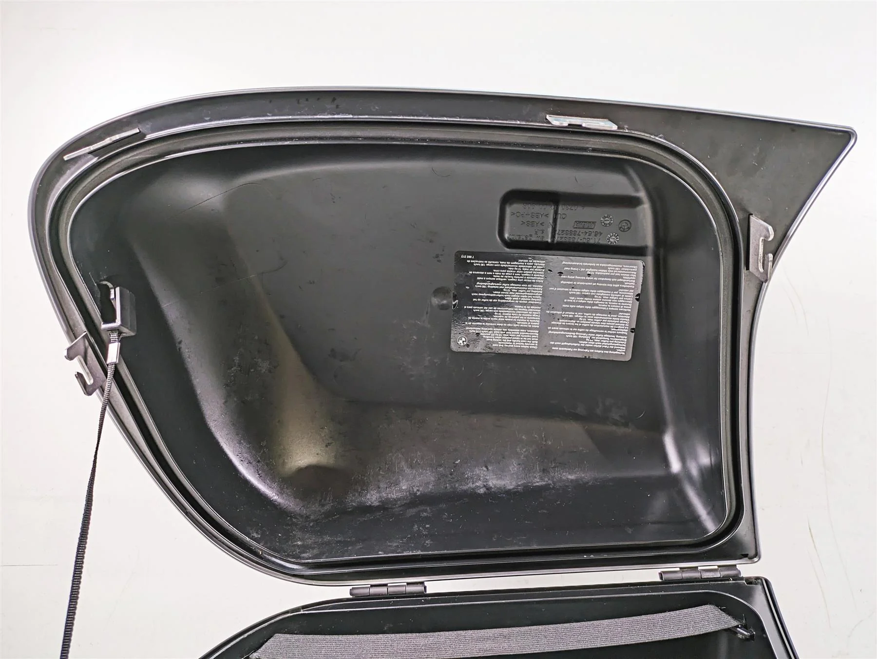 2007 BMW R1200RT K26 Right Saddlebag Saddle Bag 46547714438 - Image 12