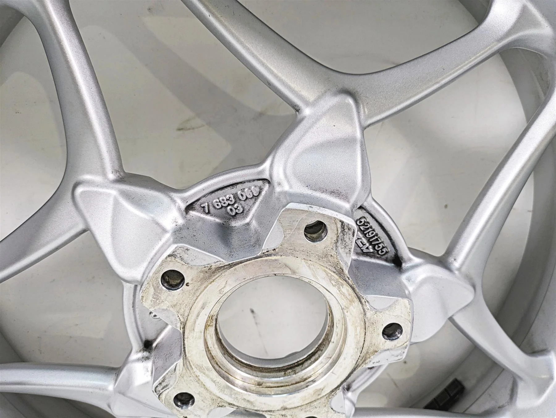 2007 BMW R1200RT K26 Straight 17x5.5 Rear Wheel Rim 36317683070 - Image 5