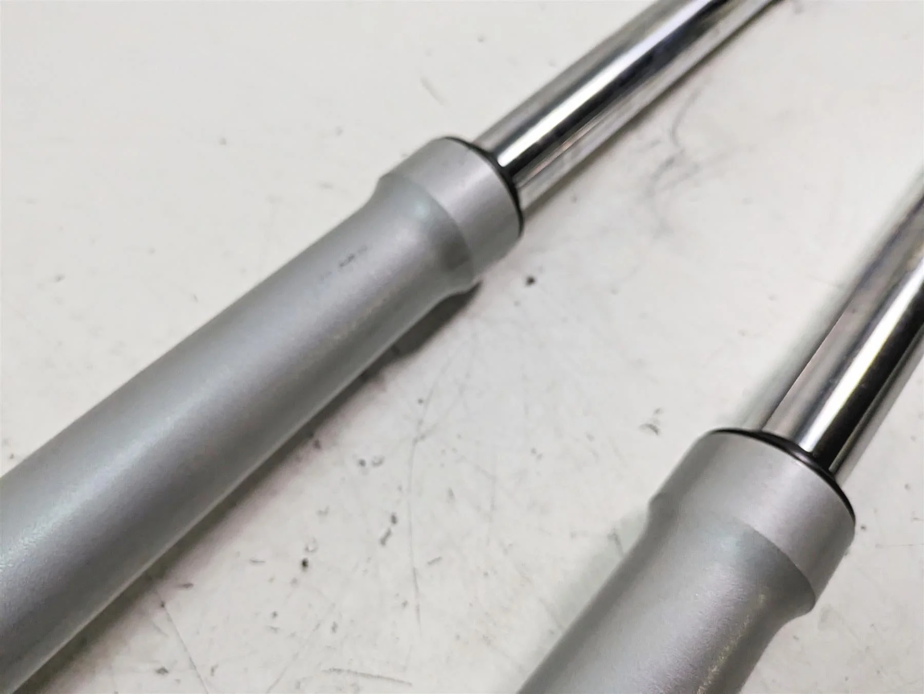 2007 BMW R1200RT K26 Straight Showa Front Fork Leg Set - Read 31427698911 - Image 12