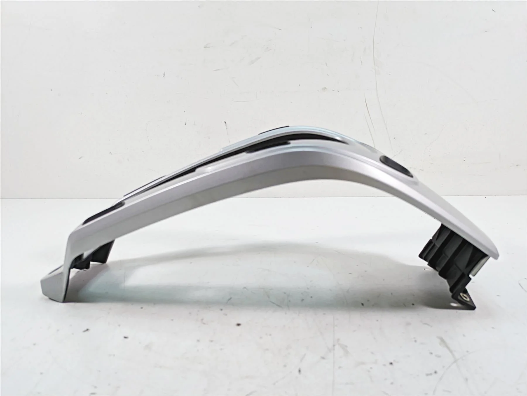2007 BMW R1200RT K26 Tank Luggage Carrier Rack 46637681580 - Image 2