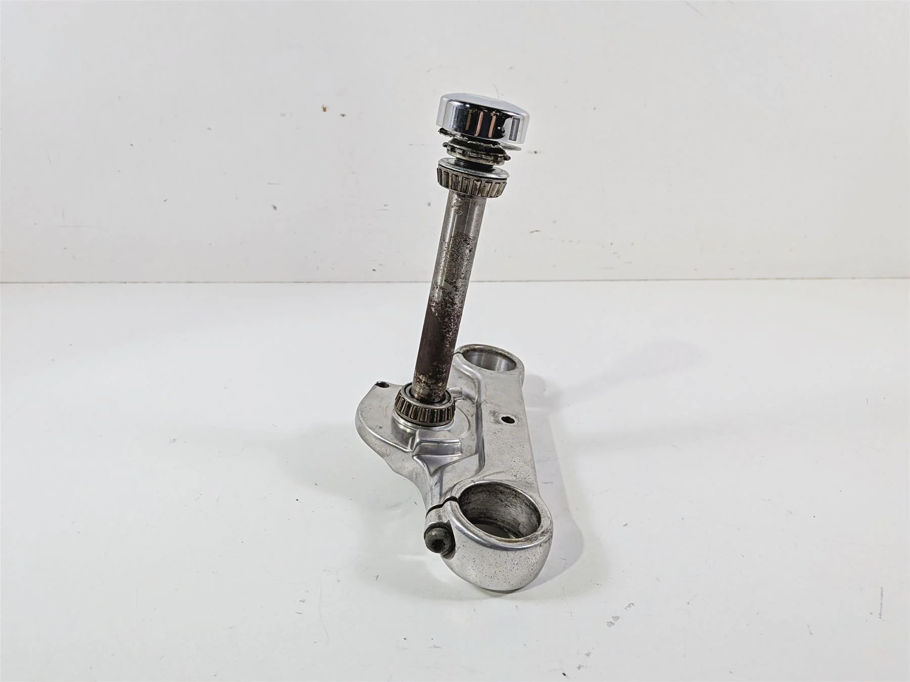 2007 Harley Dyna FXDB Street Bob Lower Triple Tree Steering Clamp -Read 46311-07 - Image 7