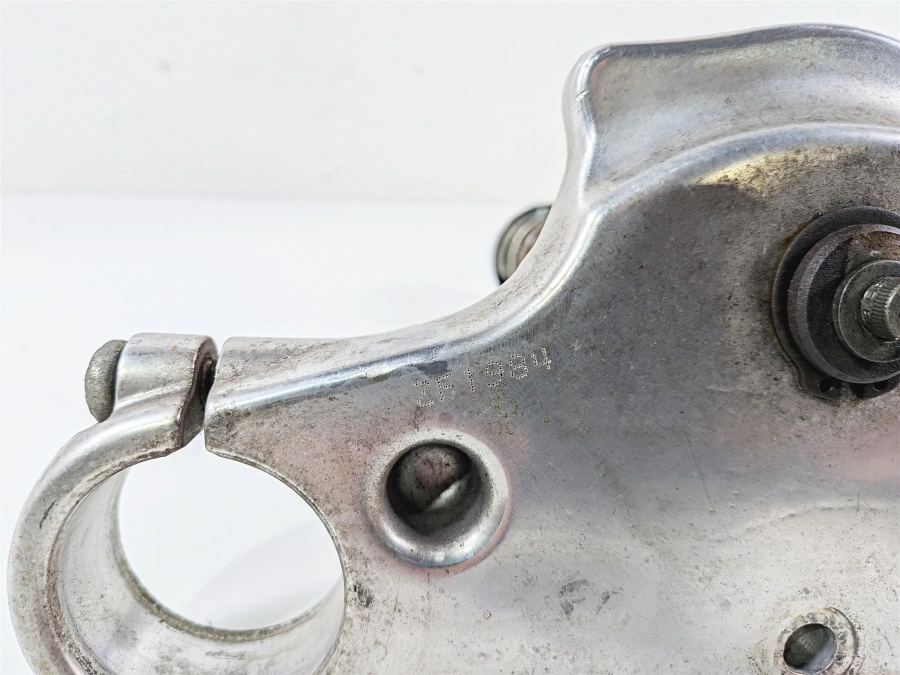 2007 Harley Dyna FXDB Street Bob Lower Triple Tree Steering Clamp -Read 46311-07 - Image 9