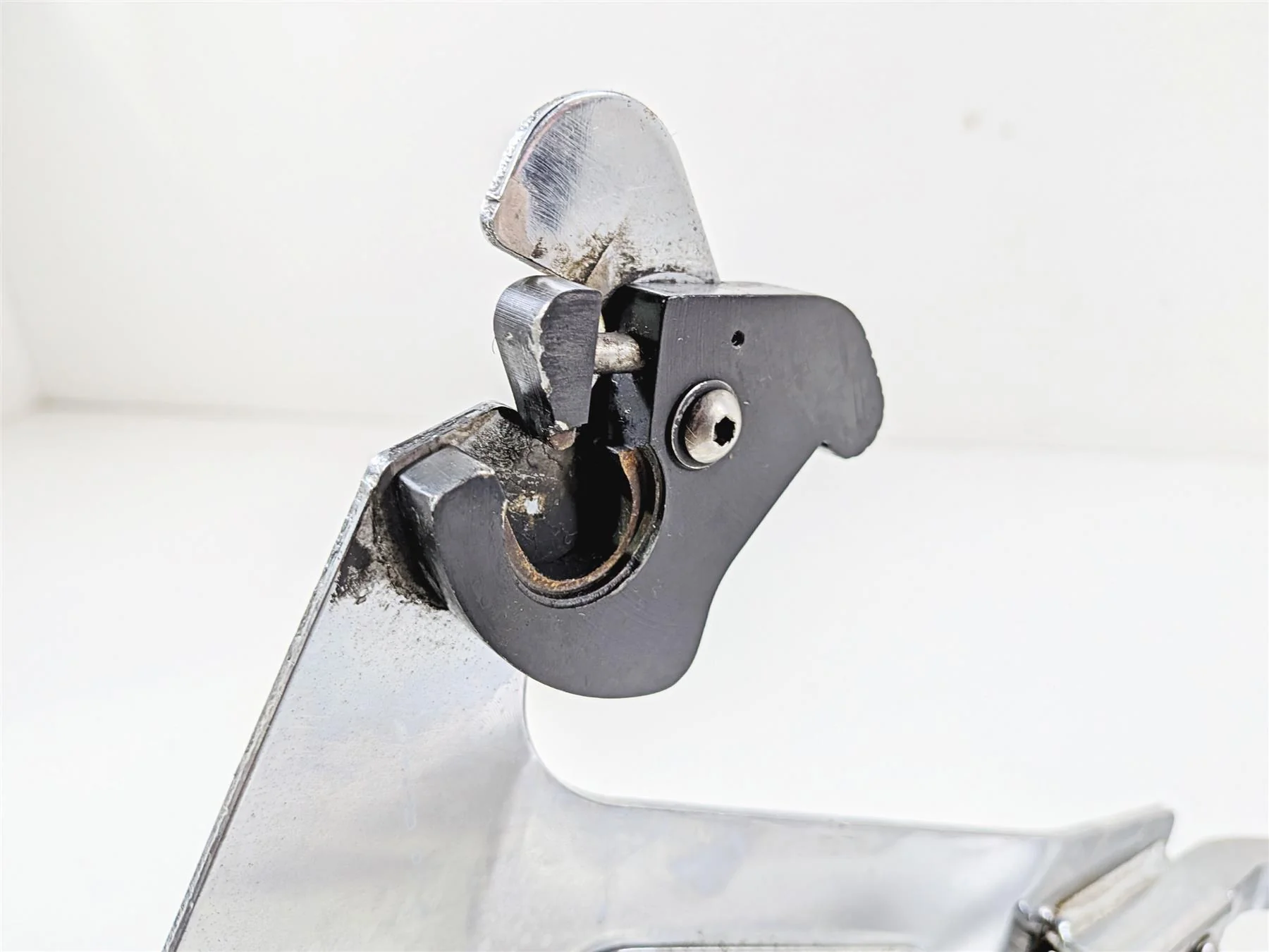 2007 Harley Dyna FXDB Street Bob Quick Release Sissybar Backrest - Image 8