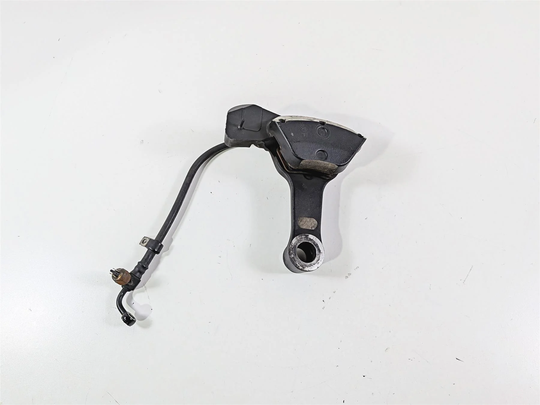 2007 Harley Dyna FXDB Street Bob Rear Brake Caliper + Line 44017-06 - Image 6