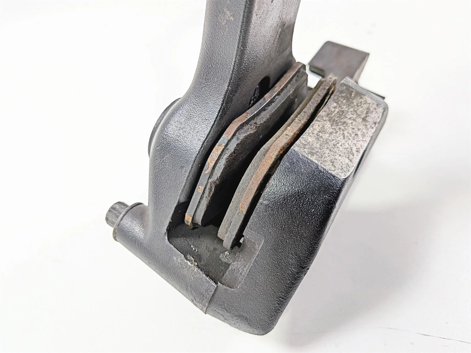 2007 Harley Dyna FXDB Street Bob Rear Brake Caliper + Line 44017-06 - Image 9