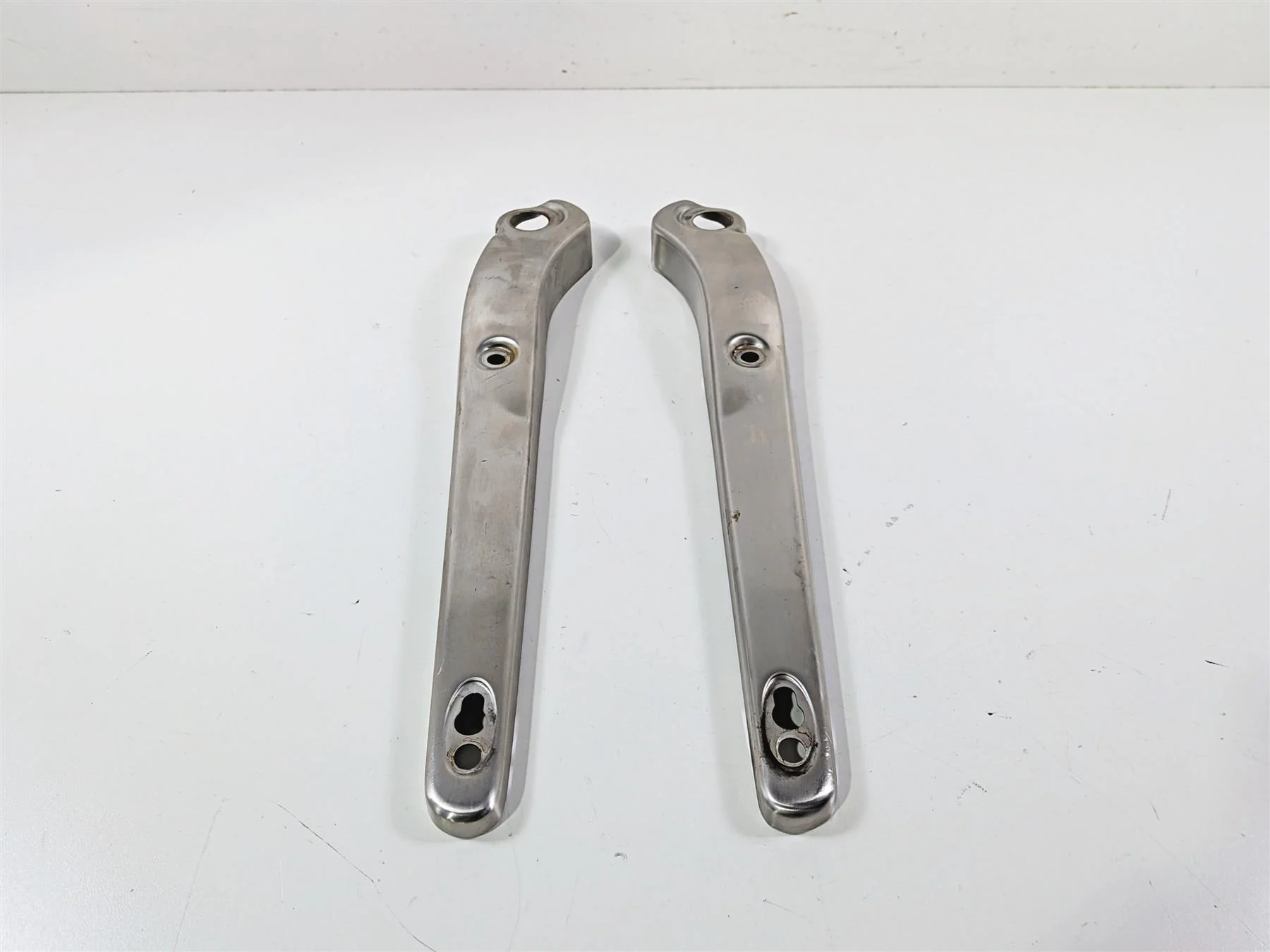 2007 Harley Dyna FXDB Street Bob Rear Fender Struts Covers 60223-07 60220-07 - Image 7