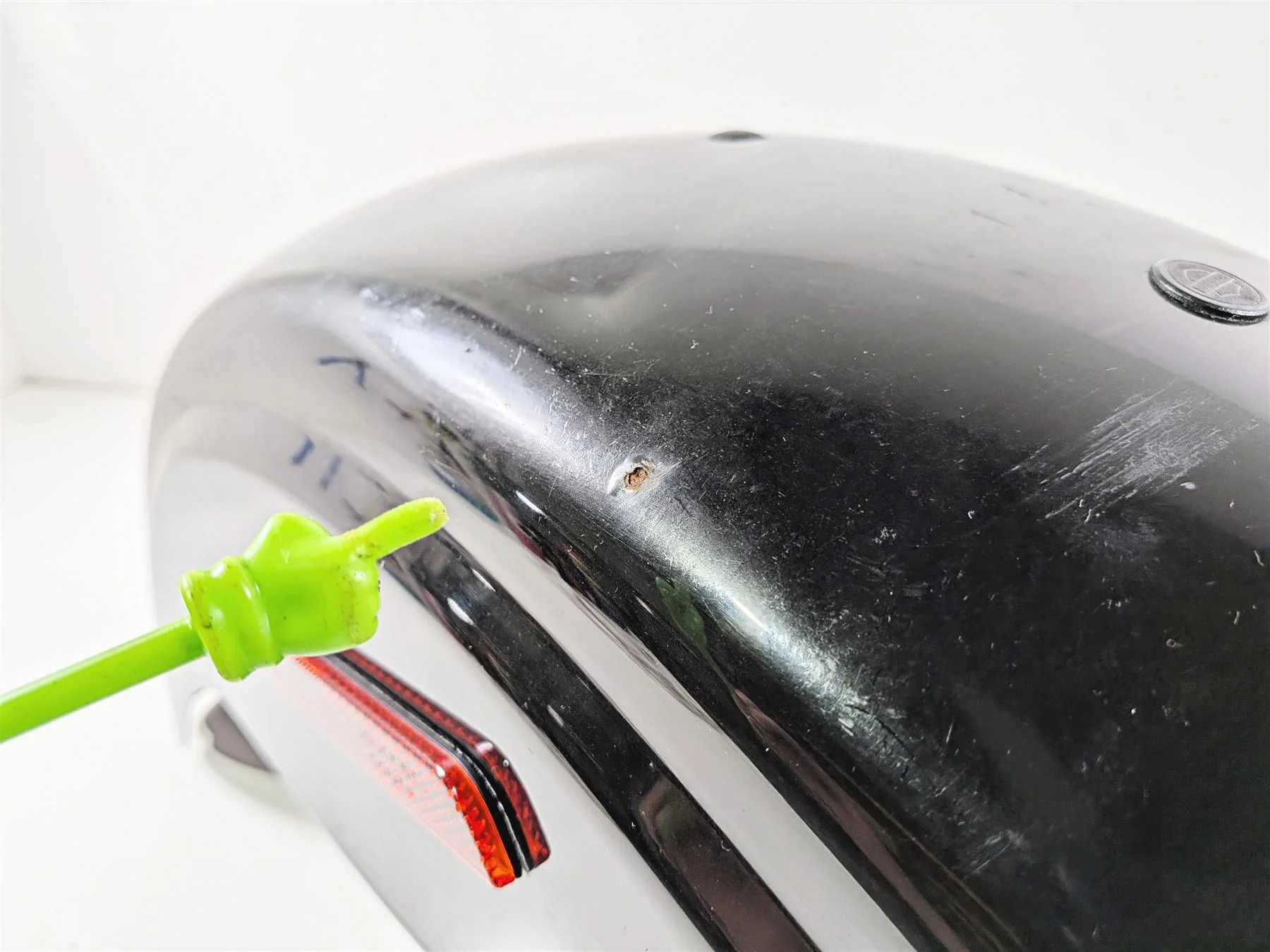 2007 Harley Dyna FXDB Street Bob Rear Fender Vivid Black 59634-06A - Image 2