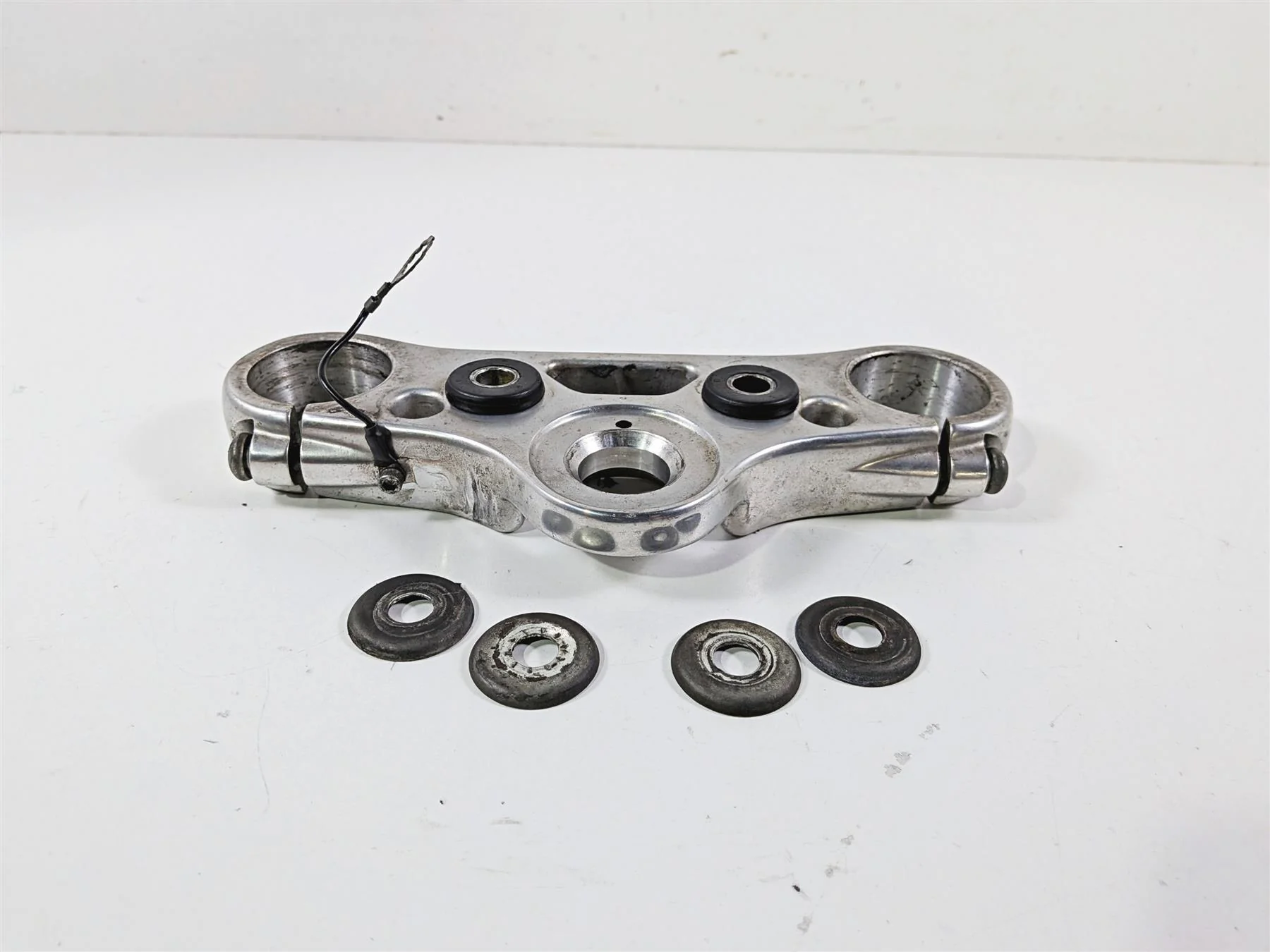 2007 Harley Dyna FXDB Street Bob Upper Triple Tree Steering Clamp 46311-07 - Image 4