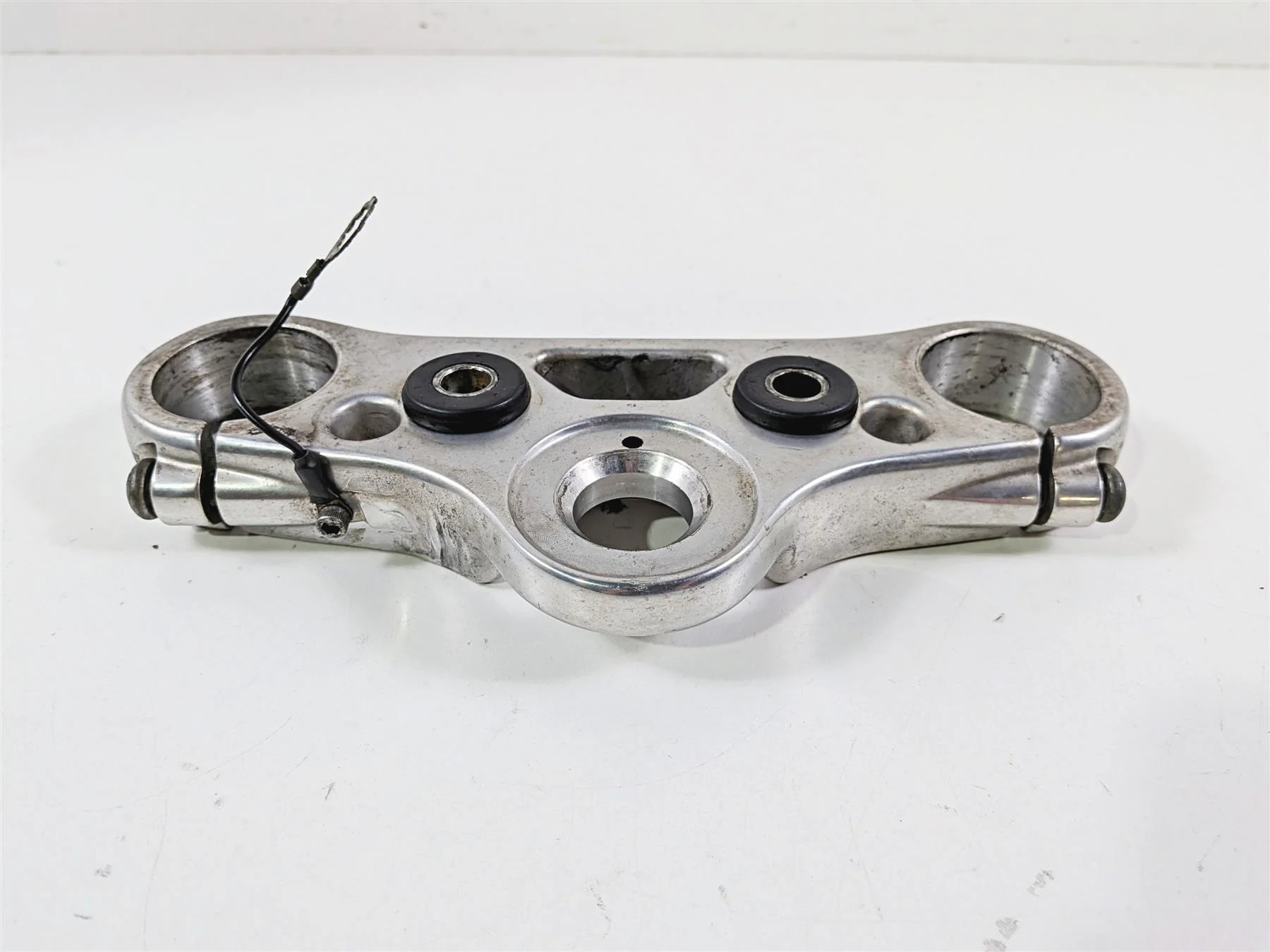 2007 Harley Dyna FXDB Street Bob Upper Triple Tree Steering Clamp 46311-07 - Image 5
