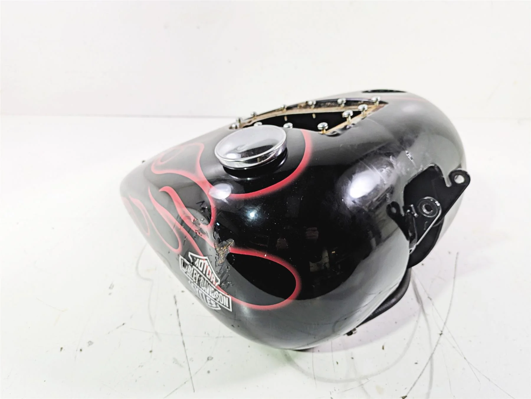2007 Harley FXDWG Dyna Wide Glide Fuel Gas Petrol Tank - Dented 61586-04B - Image 12