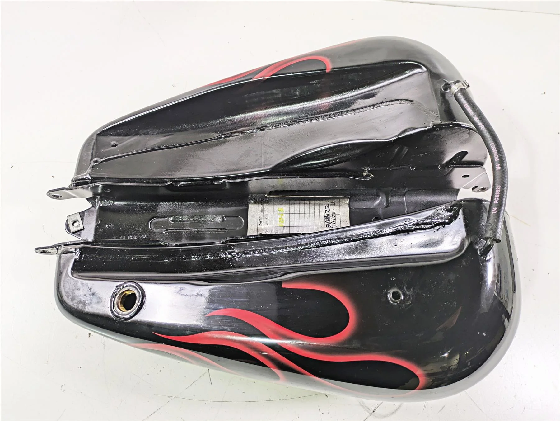 2007 Harley FXDWG Dyna Wide Glide Fuel Gas Petrol Tank - Dented 61586-04B - Image 9