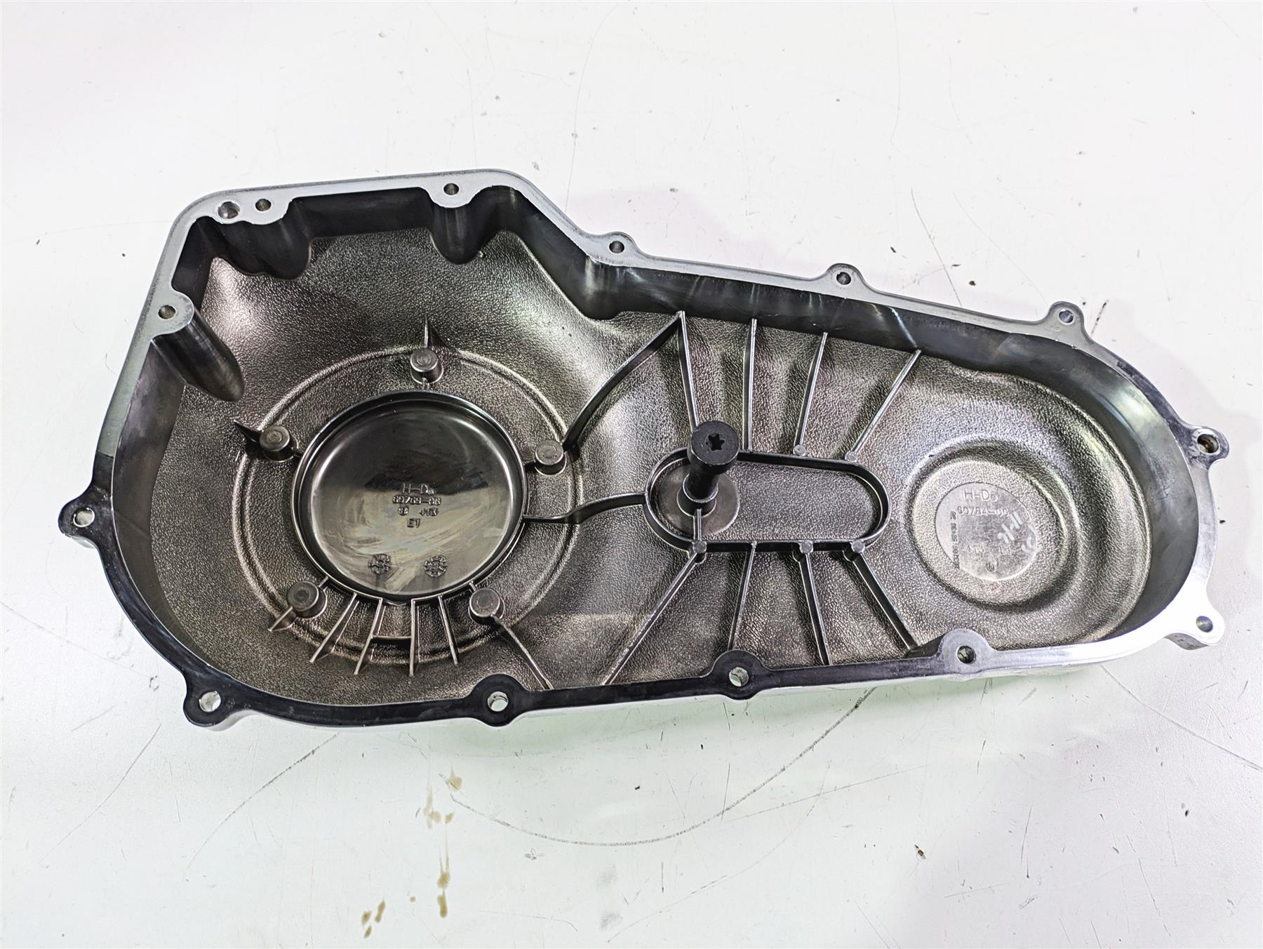 2007 Harley FXDWG Dyna Wide Glide Outer Primary Drive Clutch Cover 60784-06 - Image 8