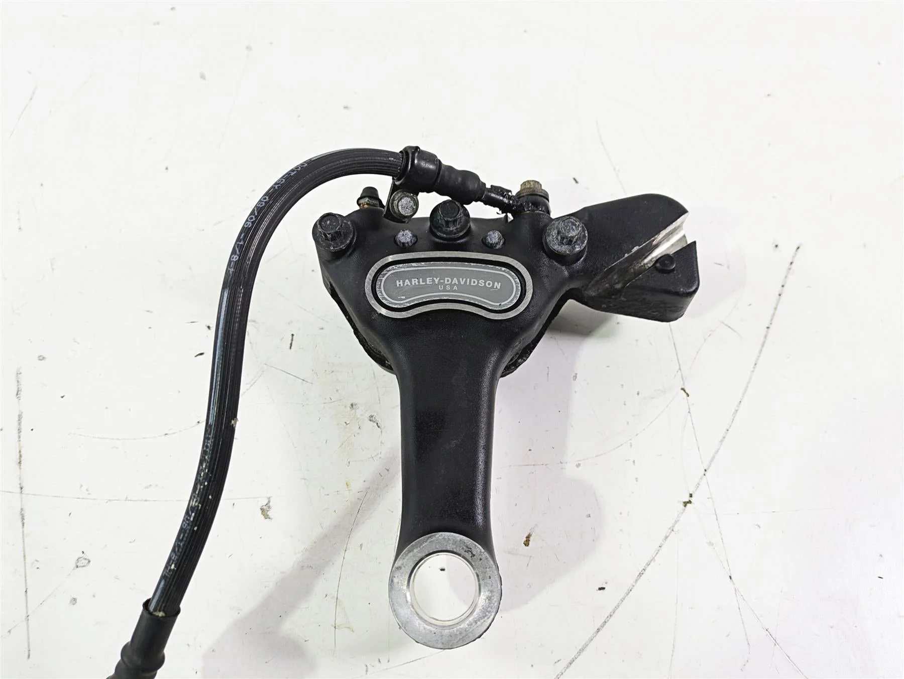 2007 Harley FXDWG Dyna Wide Glide Rear Brake Caliper + Line 44017-06 - Image 5