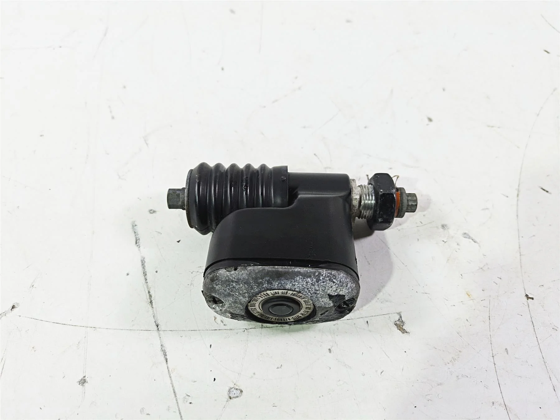 2007 Harley FXDWG Dyna Wide Glide Rear Brake Master Cylinder  42474-06C - Image 4