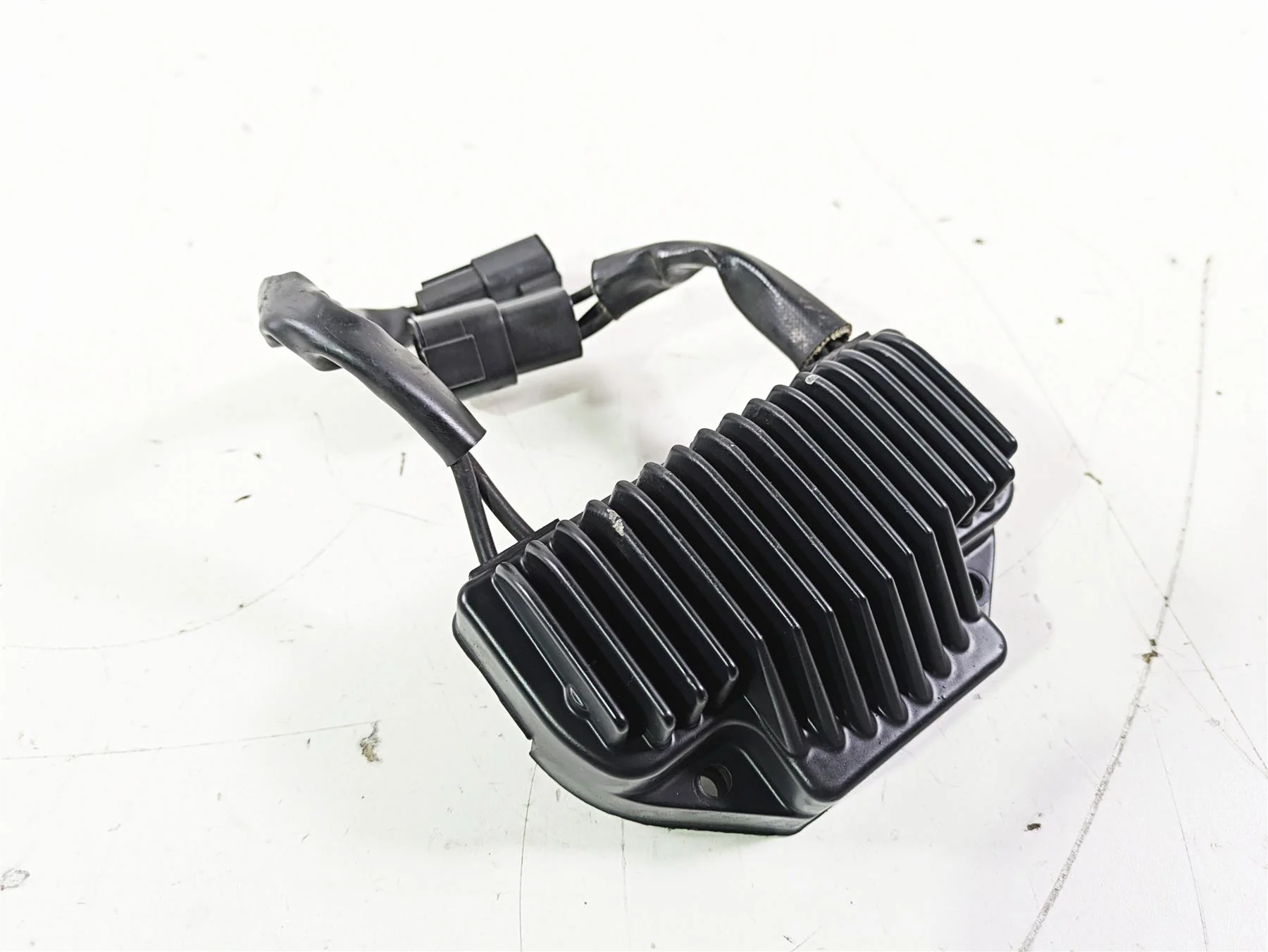 2007 Harley FXDWG Dyna Wide Glide Rectifier Voltage Regulator 74631-06 - Image 12
