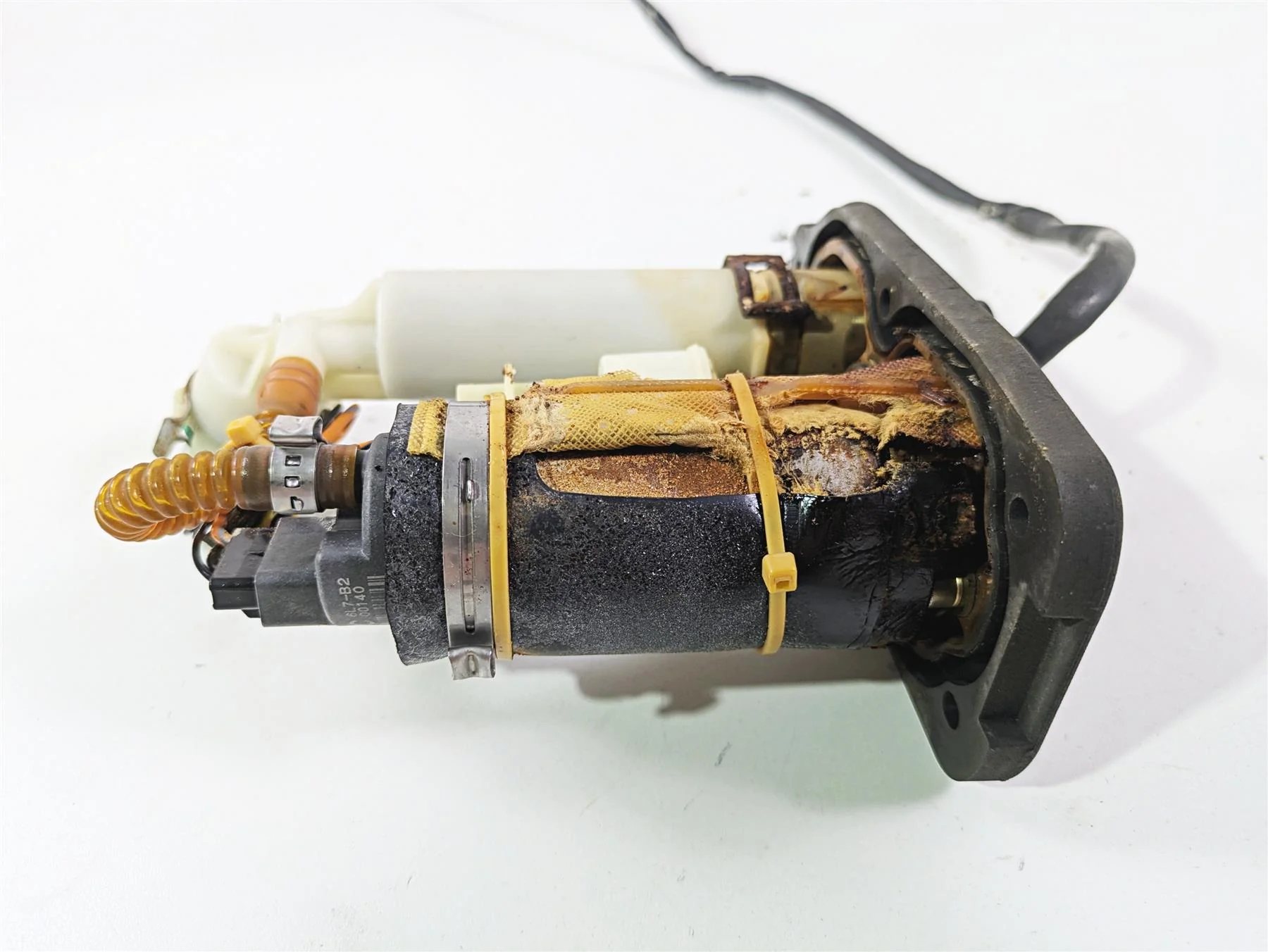 2007 Harley Sportster XL1200 C Fuel Gas Petrol Pump - For Parts 75268-07A - Image 7