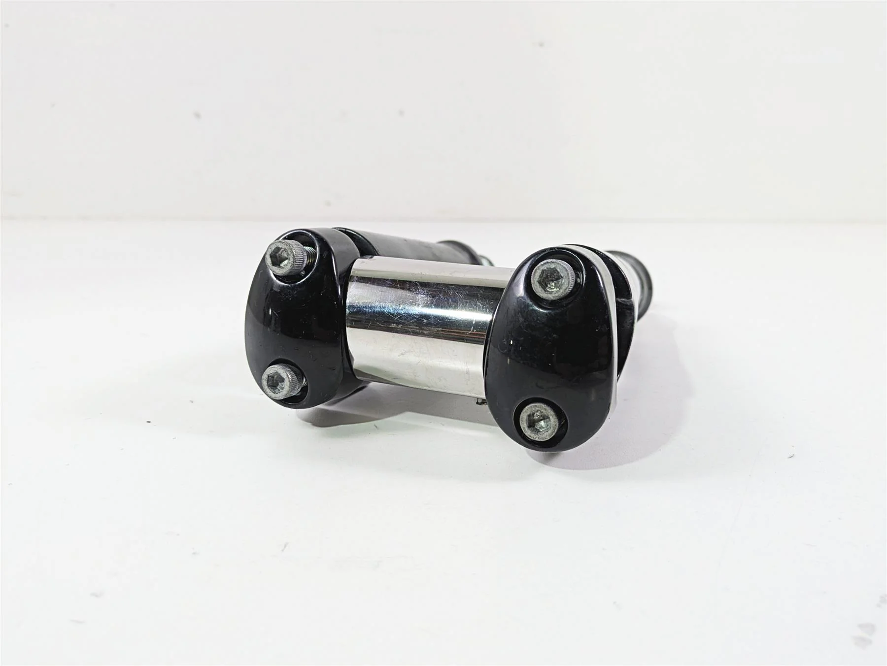 2007 Harley Sportster XL1200 C Handlebar Riser Set 56898-08 - Image 2