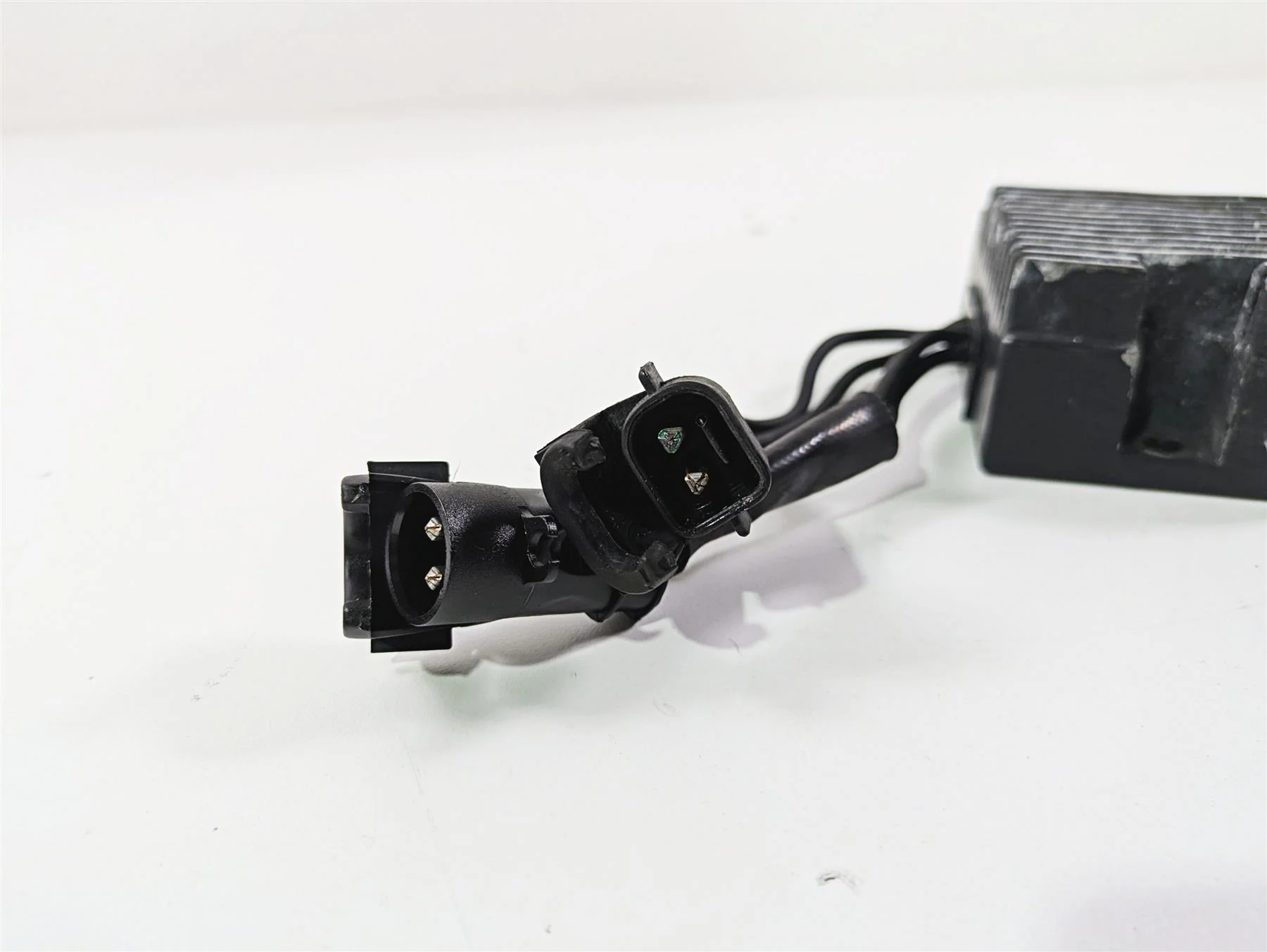 2007 Harley Sportster XL1200 C Rectifier Voltage Regulator 74546-07A - Image 9