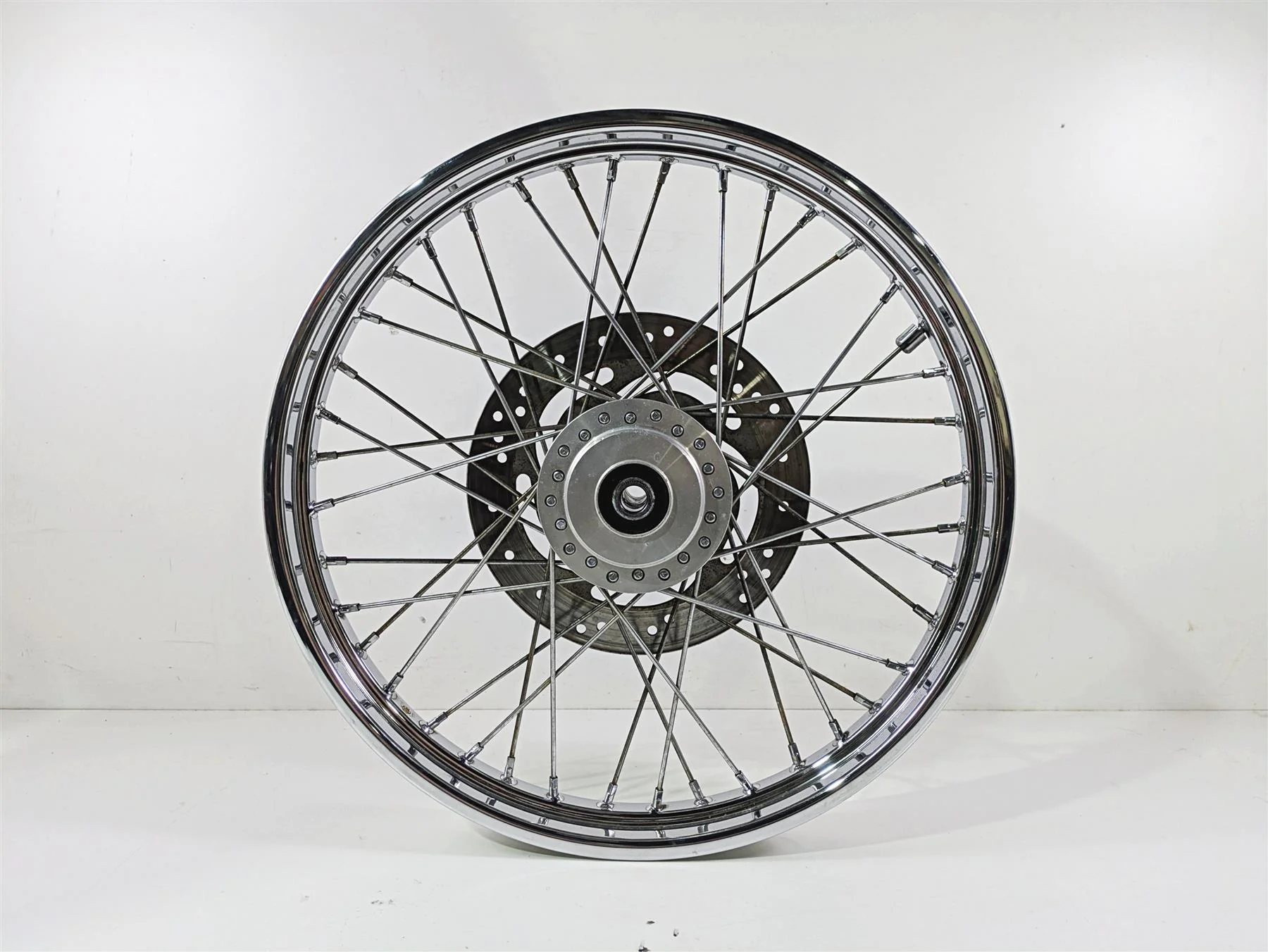 2007 Harley Sportster XL1200 C Straight 21x2.15 Front Wheel Spoke Rim 43557-05A - Image 4