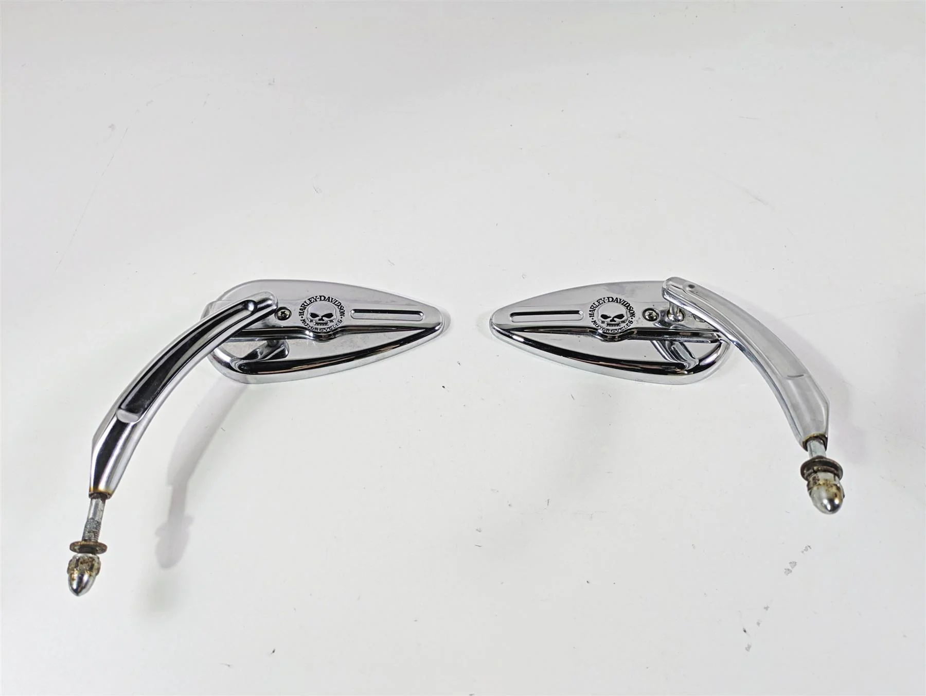 2007 Harley Sportster XL1200 C Willie G Skull Teardrop Mirrors 91315-04 - Image 2
