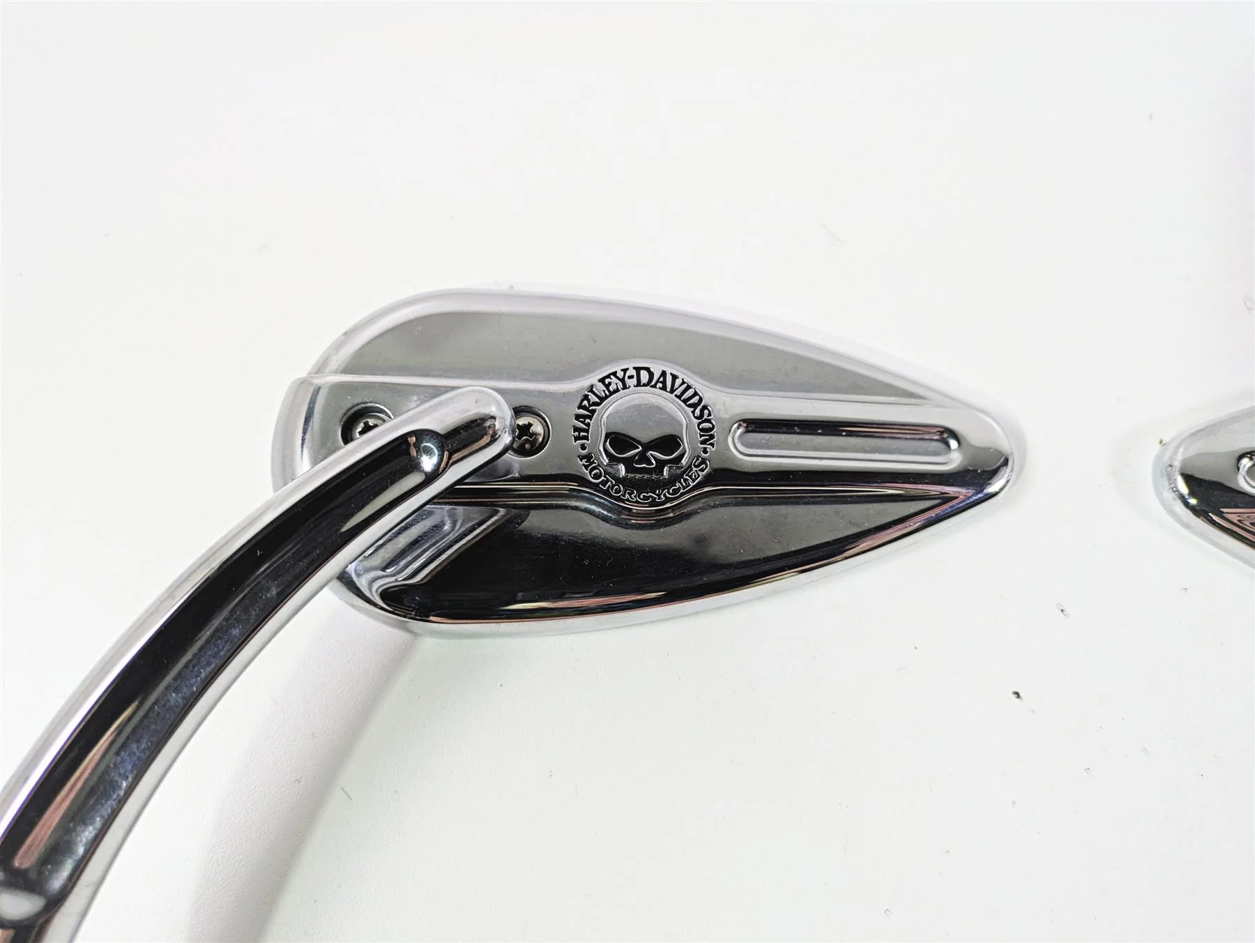 2007 Harley Sportster XL1200 C Willie G Skull Teardrop Mirrors 91315-04 - Image 5