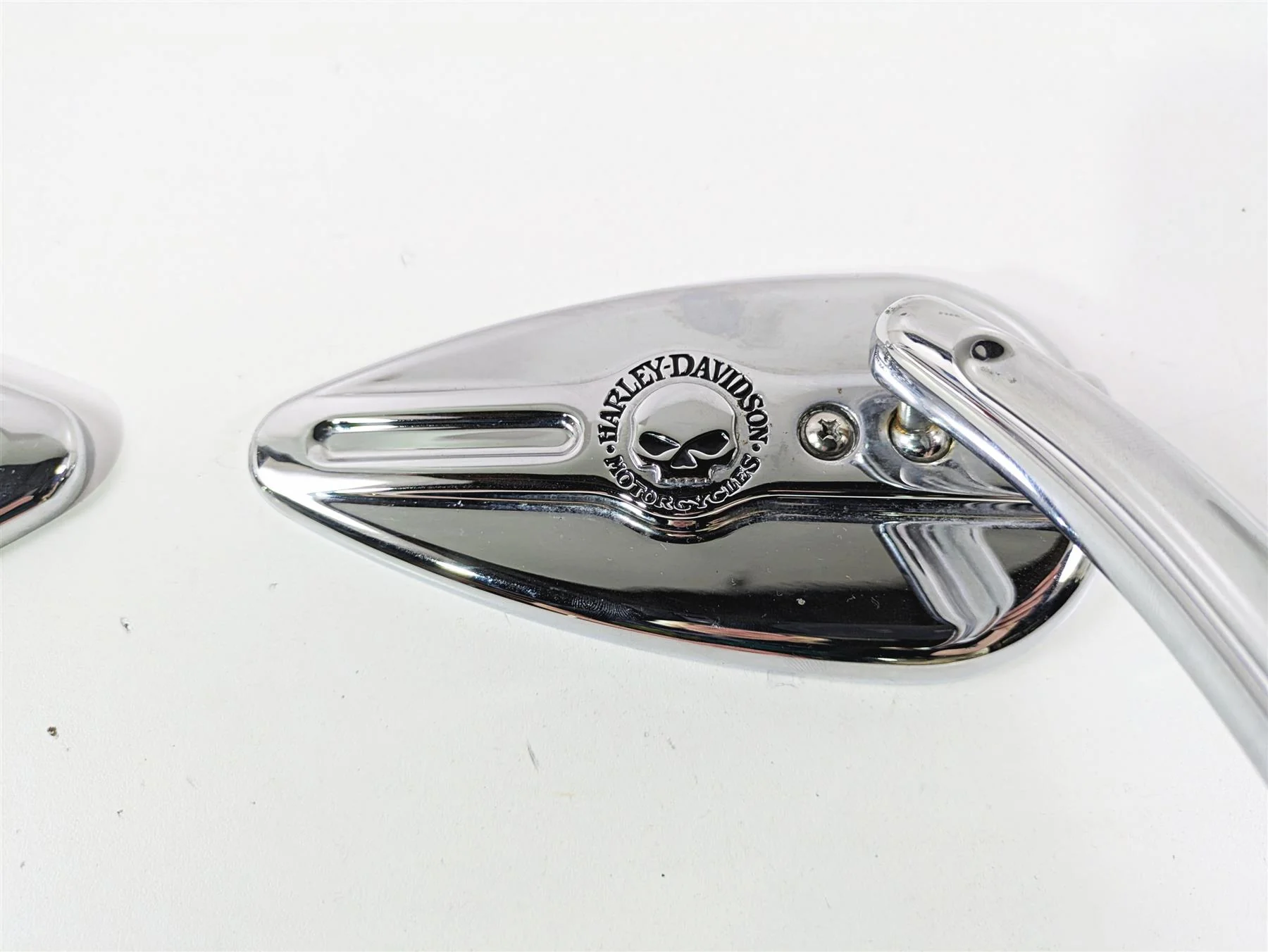 2007 Harley Sportster XL1200 C Willie G Skull Teardrop Mirrors 91315-04 - Image 6