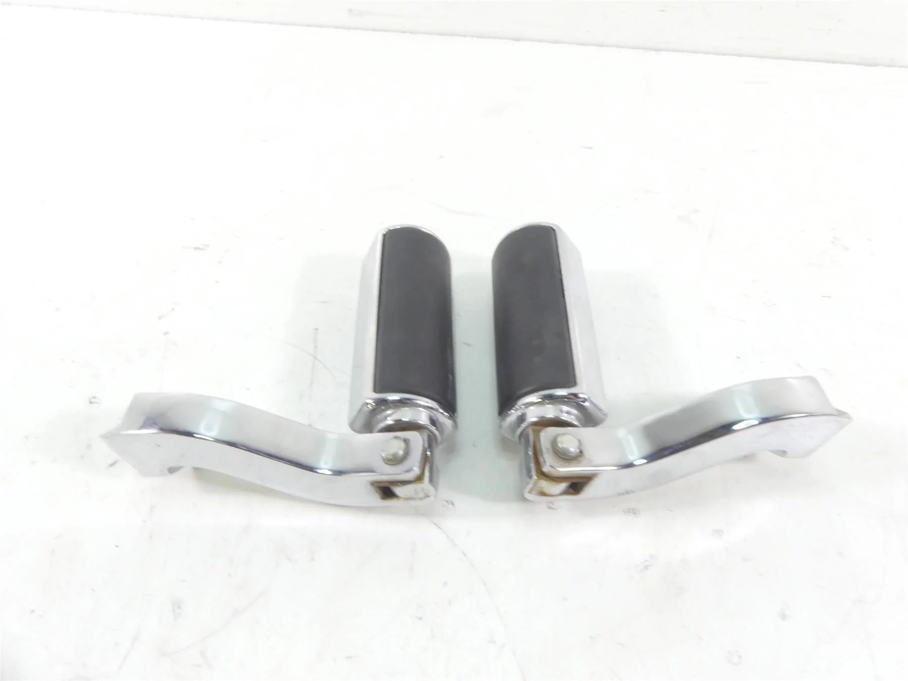 2007 Harley Touring FLHR SE CVO Road King Front Floor Boards + Pedals 50812-07 - Image 7